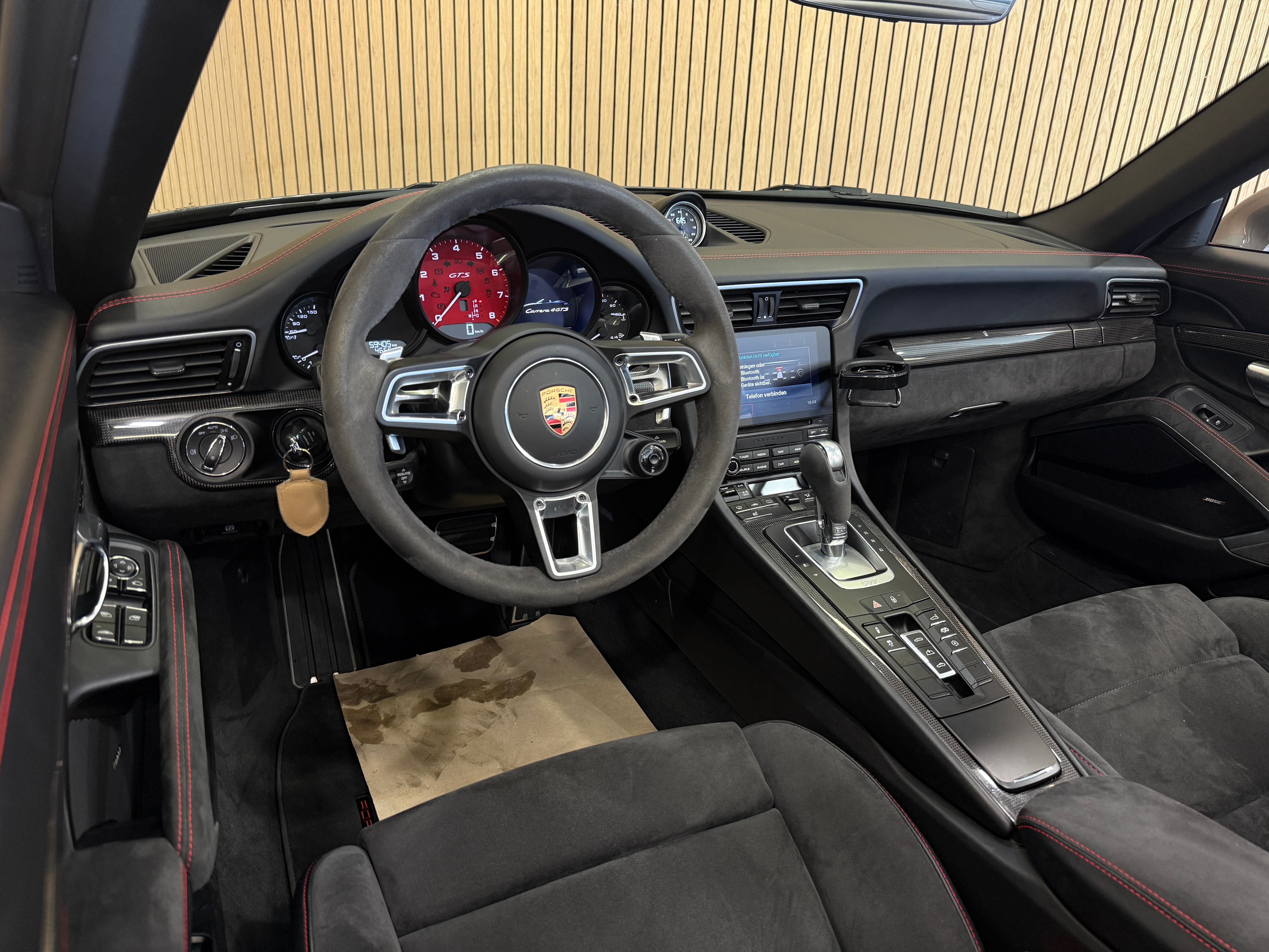 PORSCHE 911 Carrera 4 GTS Cabrio PDK - Bild 11