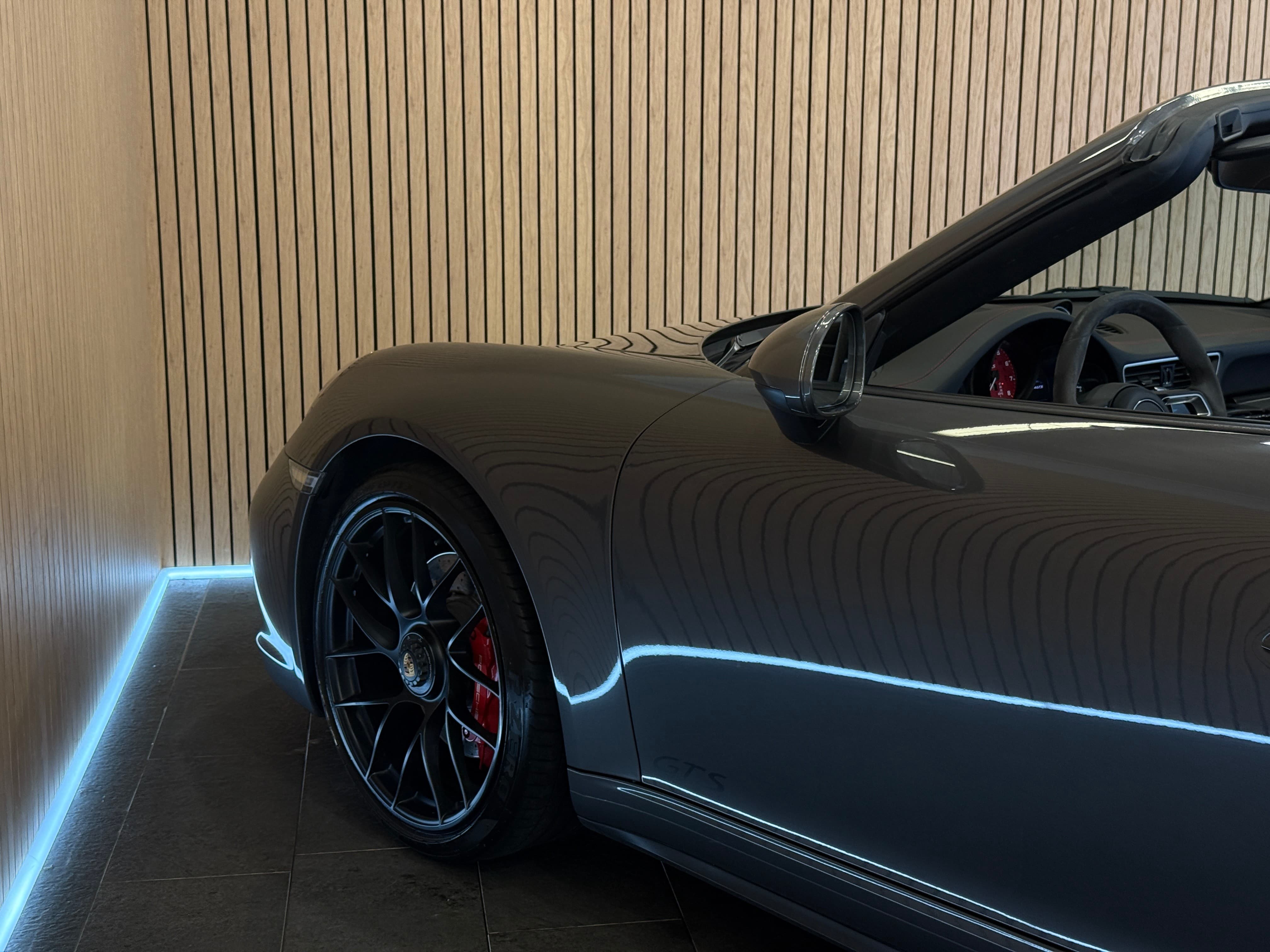 PORSCHE 911 Carrera 4 GTS Cabrio PDK - Bild 12
