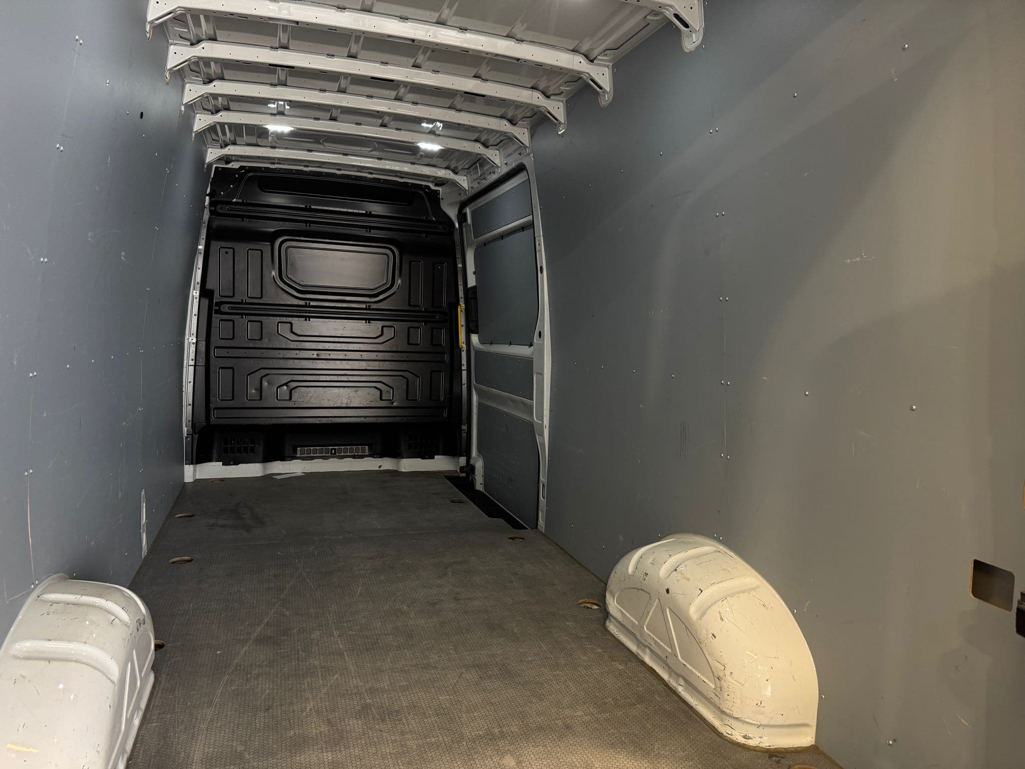 VW Crafter 35 2.0 TDI L4 - Bild 6