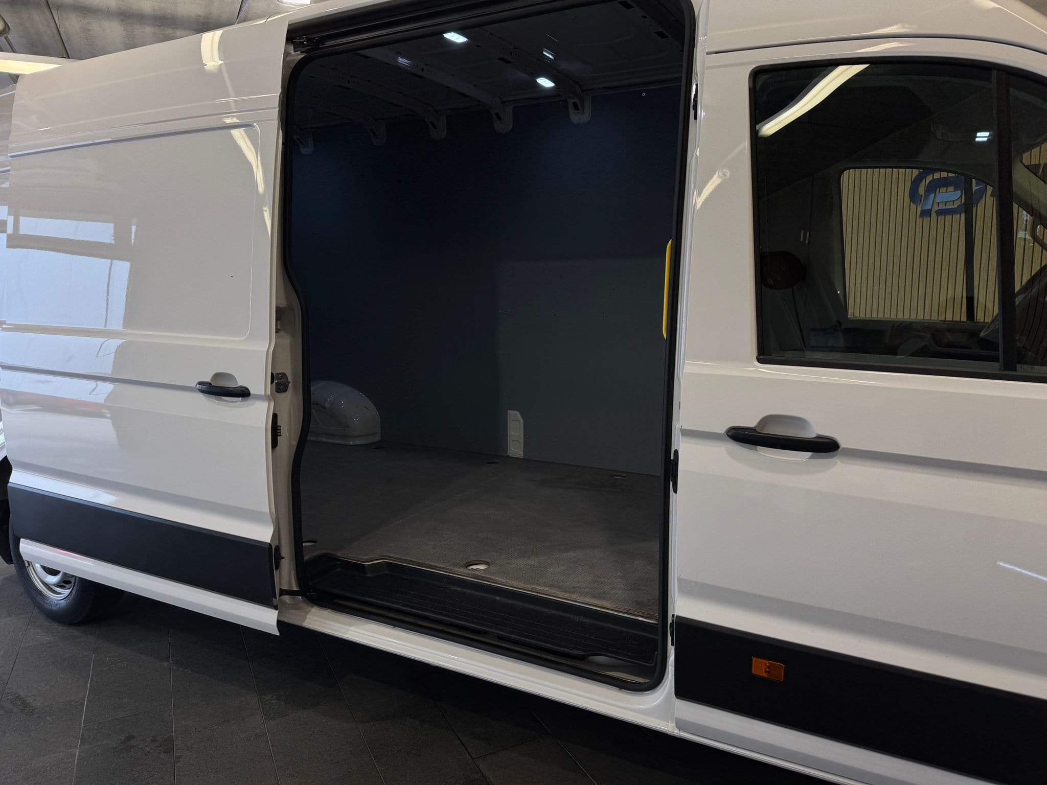 VW Crafter 35 2.0 TDI L4 - Bild 8
