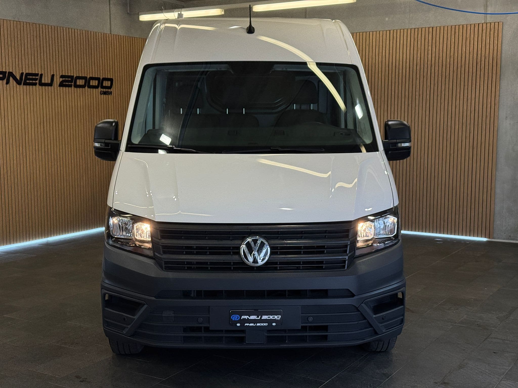 VW Crafter 35 2.0 TDI L4 H3 140PS - Bild 2
