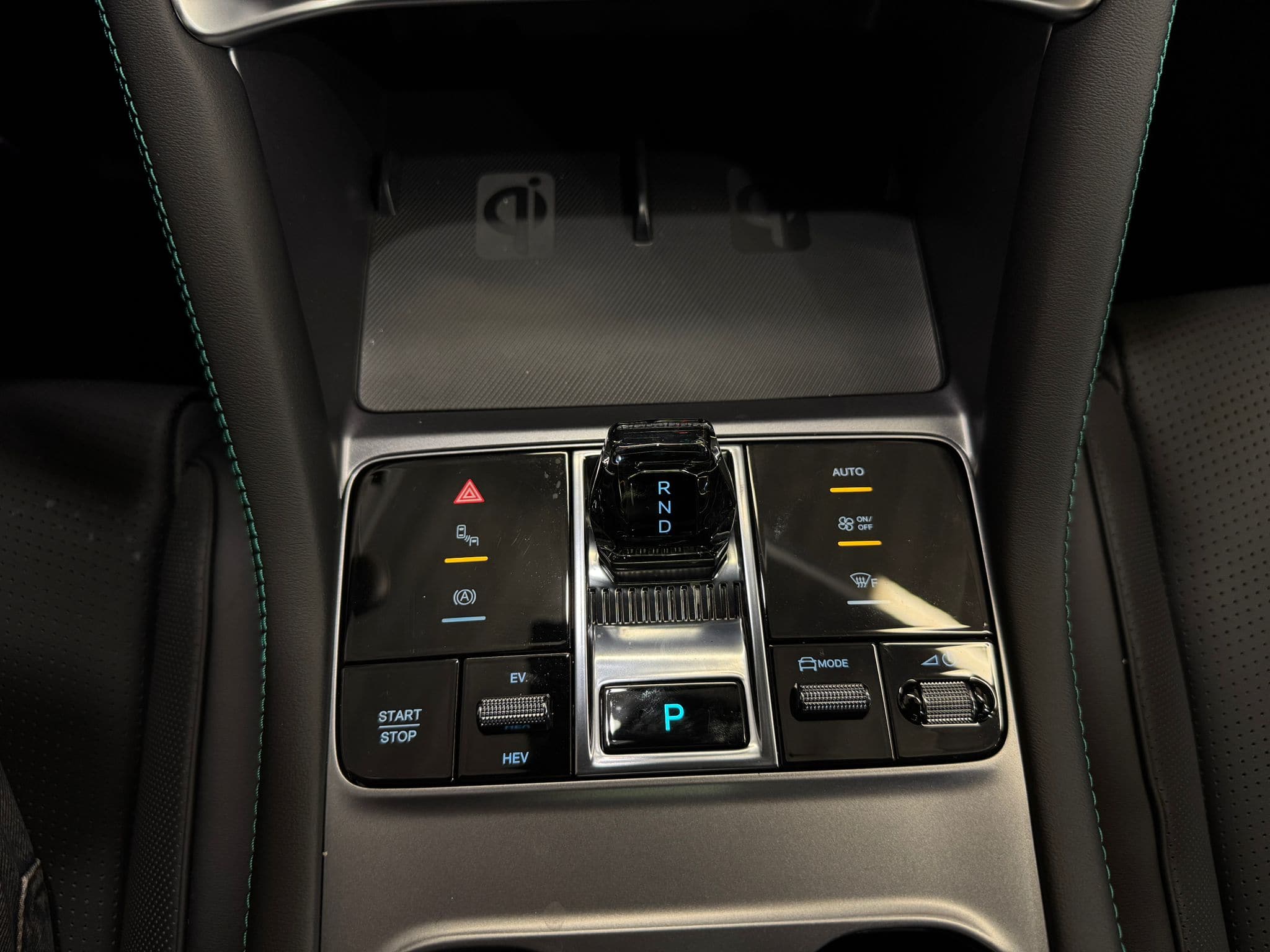BYD Seal U DM-i Design AWD - Bild 12