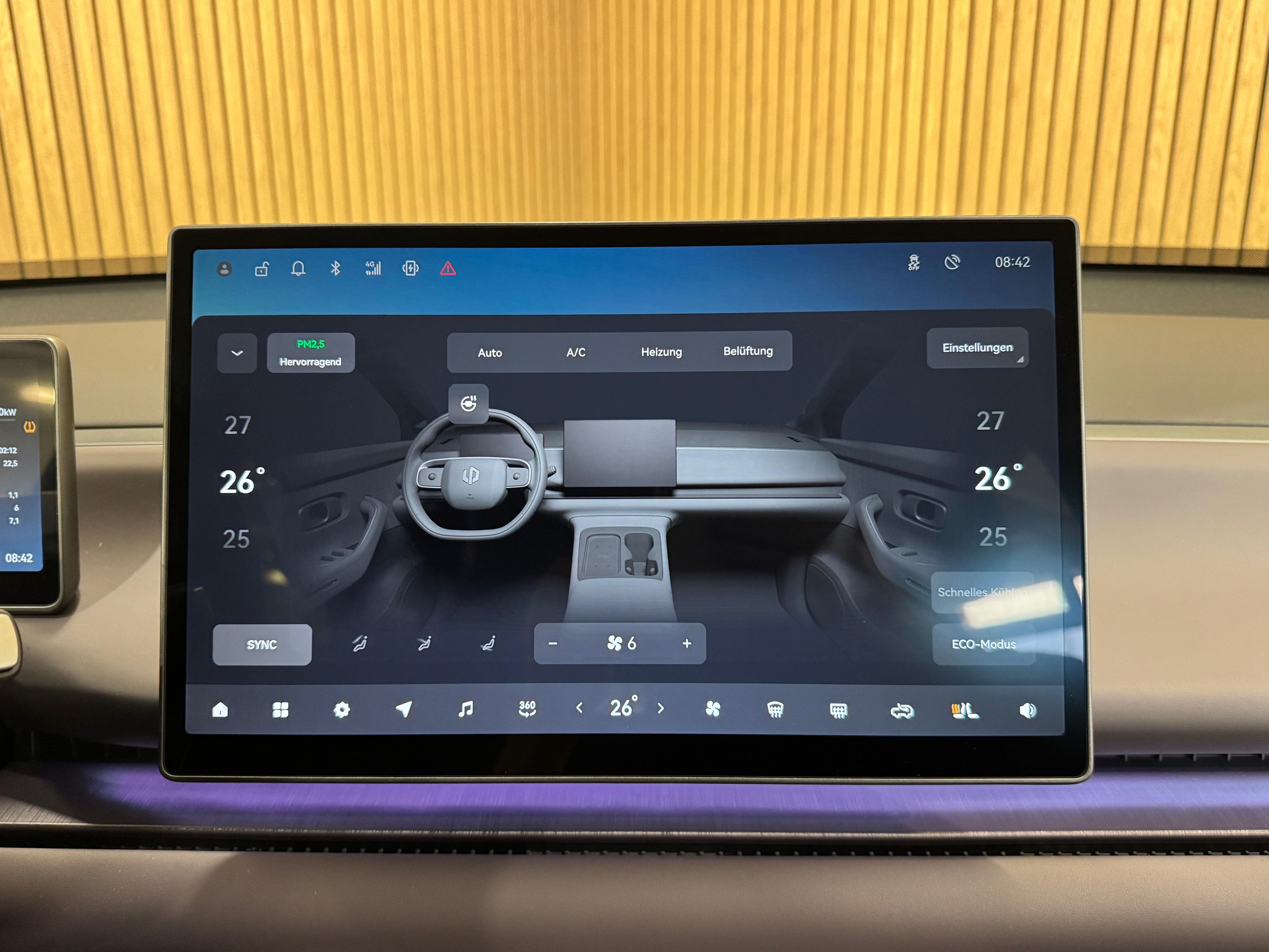LEAPMOTOR C10 REEV 28kWh Design *Carbonblack* - Bild 7