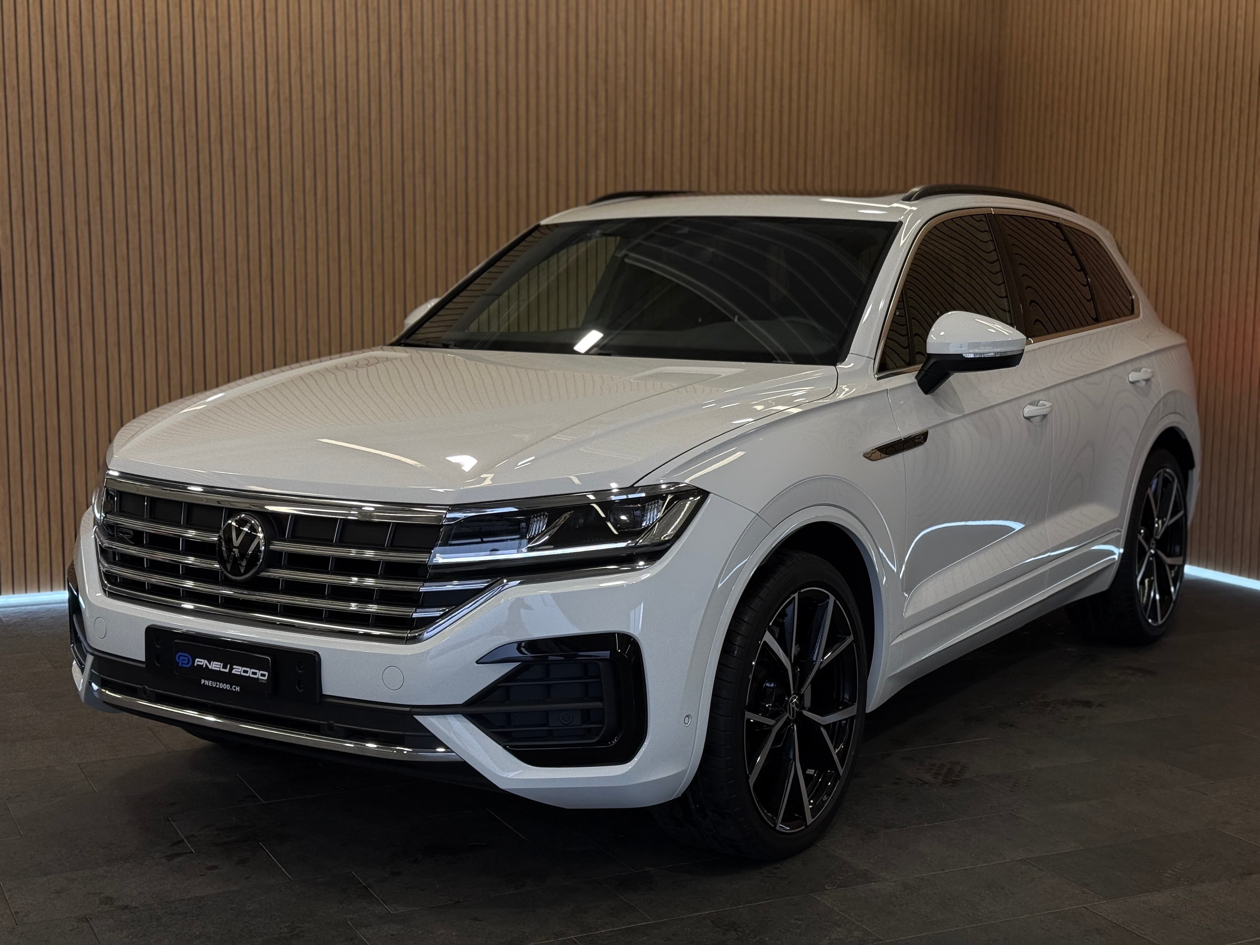 VW Touareg 3.0 TDI R Line Tiptronic - Bild 1