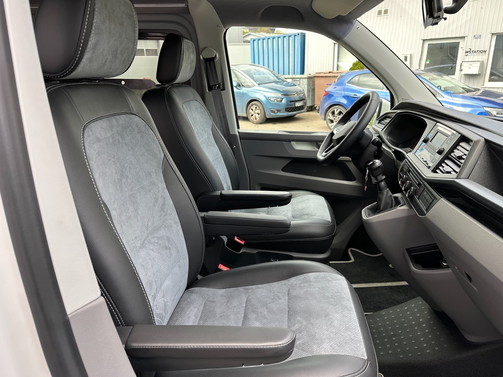 VW T6.1 California 2.0 TDI Coast “LANGVERSION“ - Bild 6