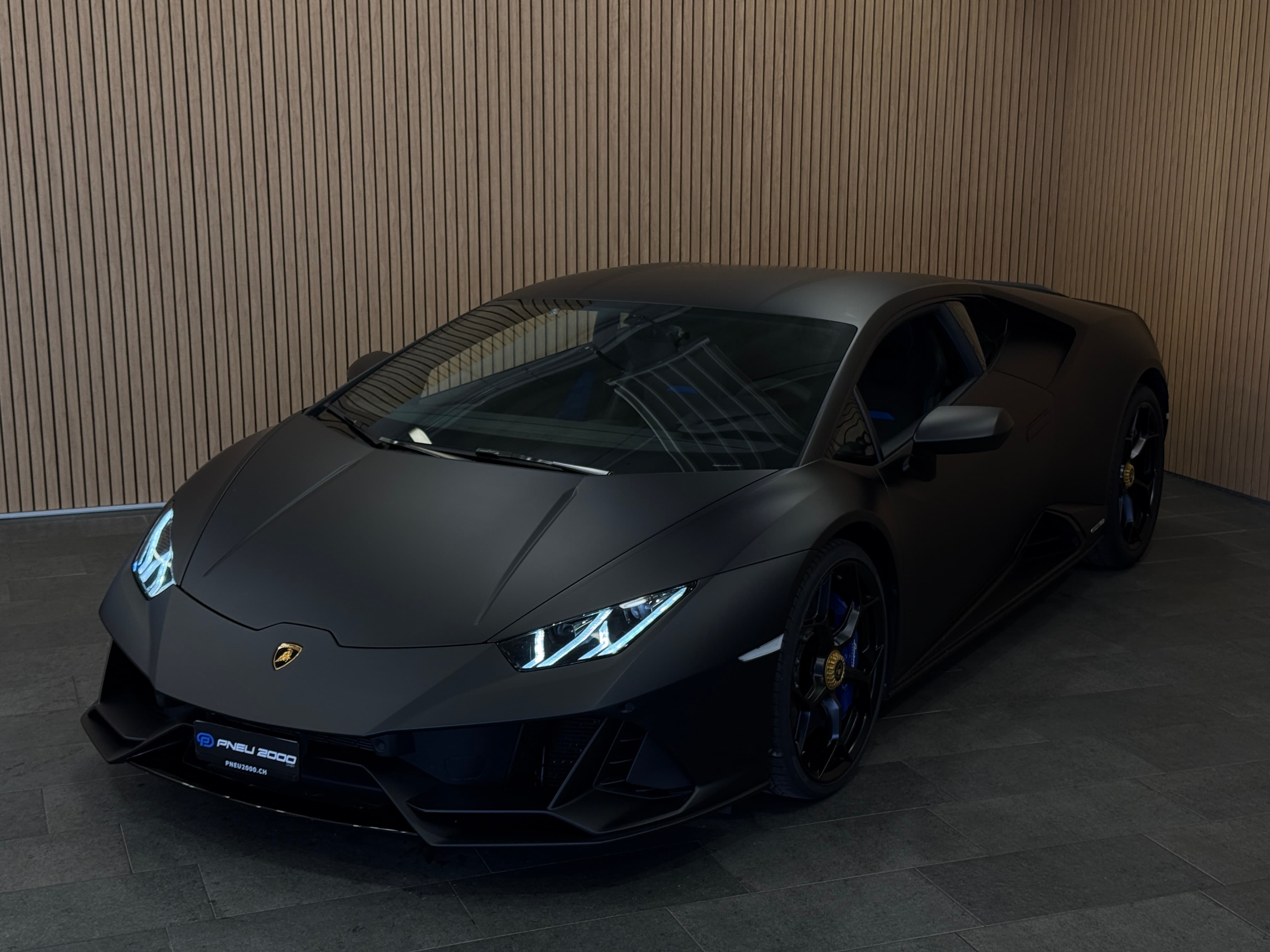 LAMBORGHINI Huracan EVO Coupé DCT * SCHWARZMATT* - Bild 2