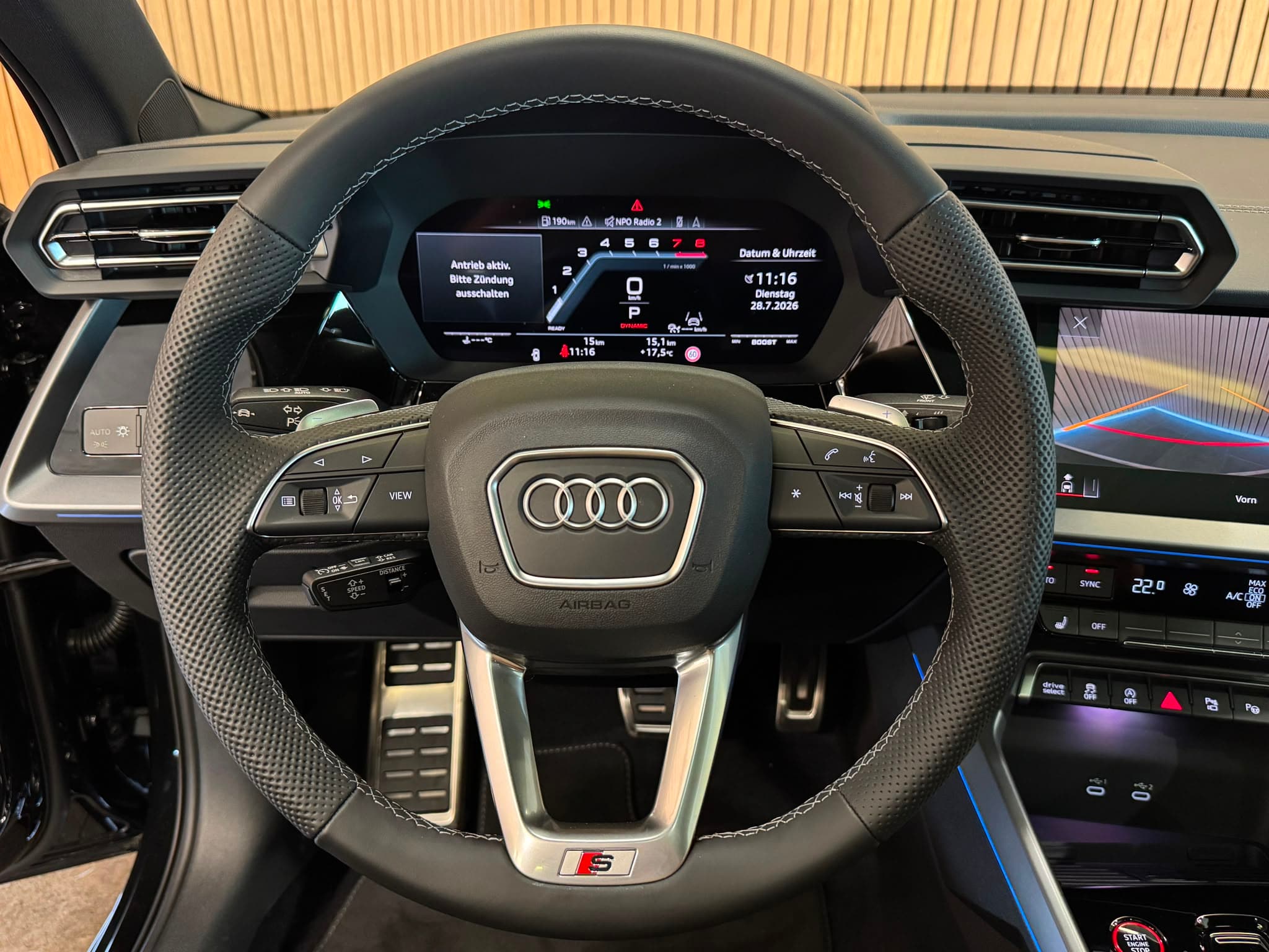AUDI S3 Limousine TFSI quattro S-tronic - Bild 16