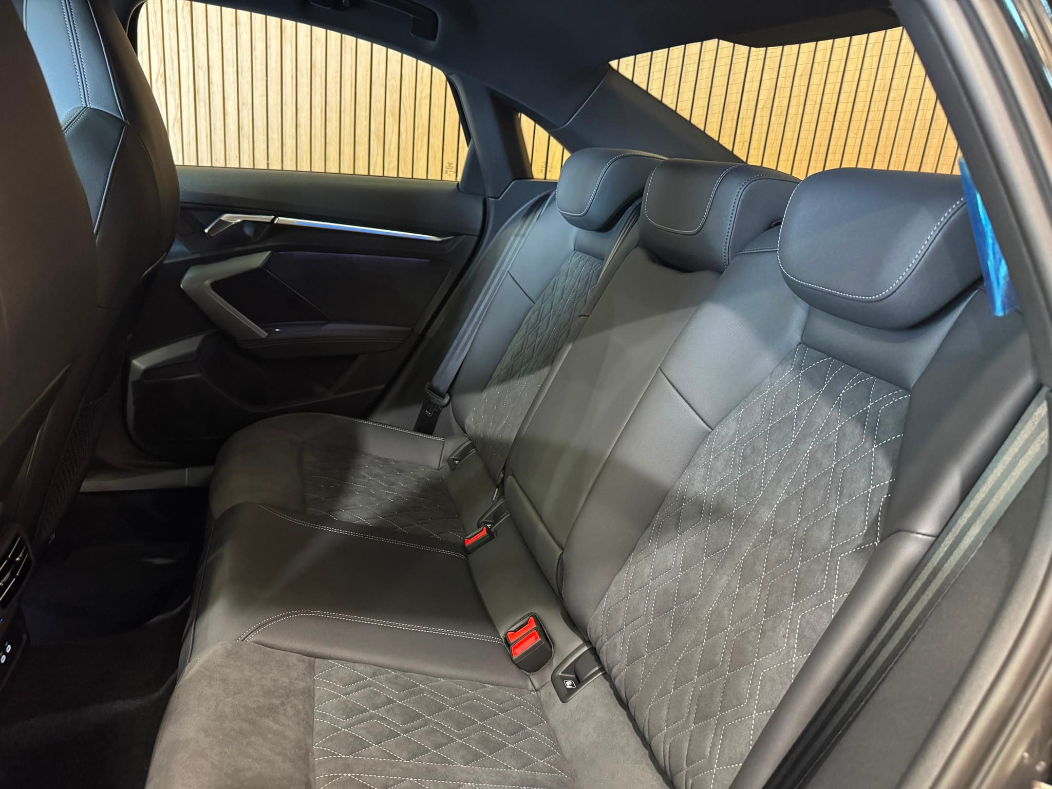 AUDI S3 Limousine TFSI quattro S-tronic - Bild 29
