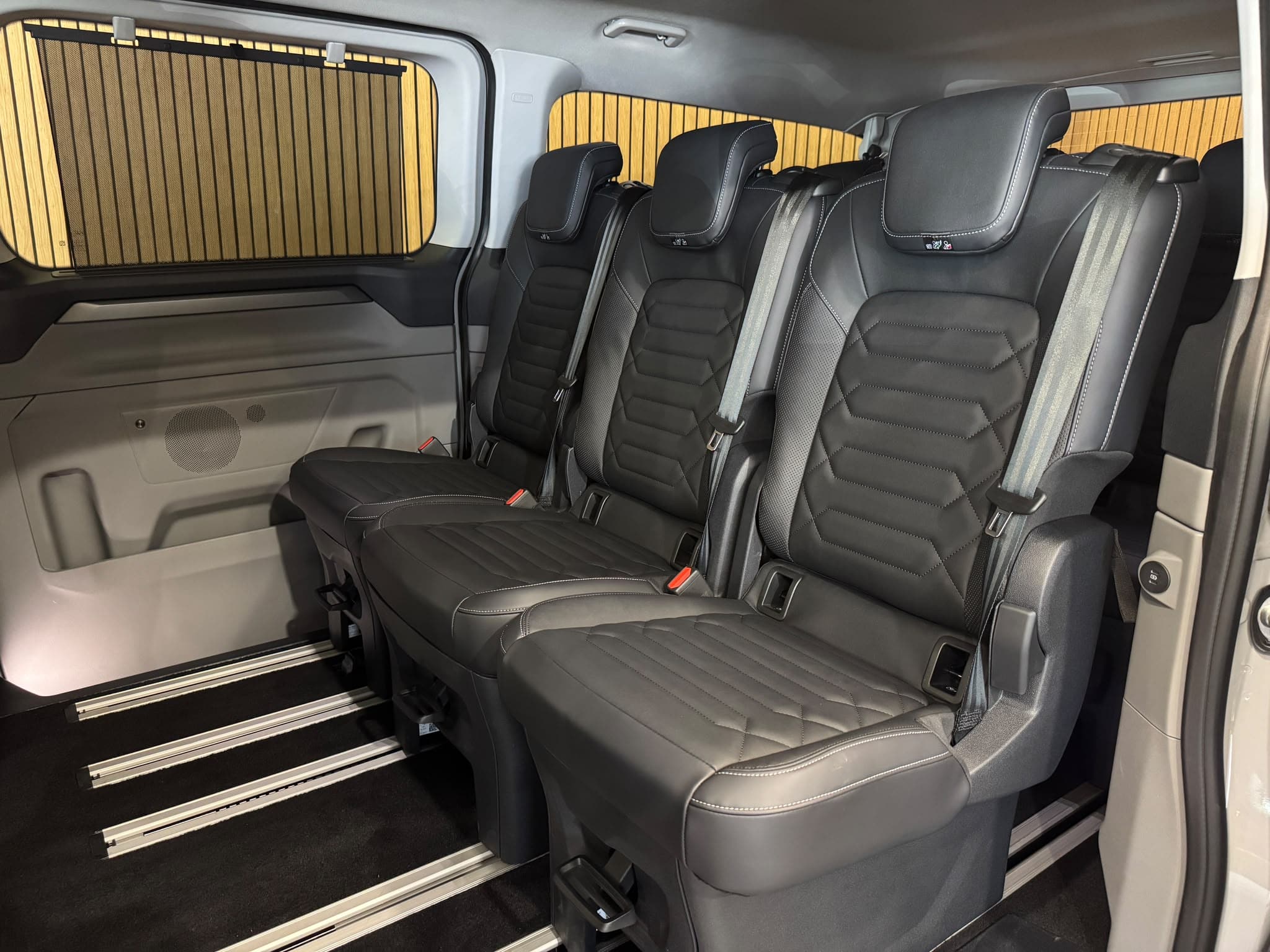 FORD Tourneo Bus 320 L2H1 TitaniumX Automat 4x4 - Bild 27