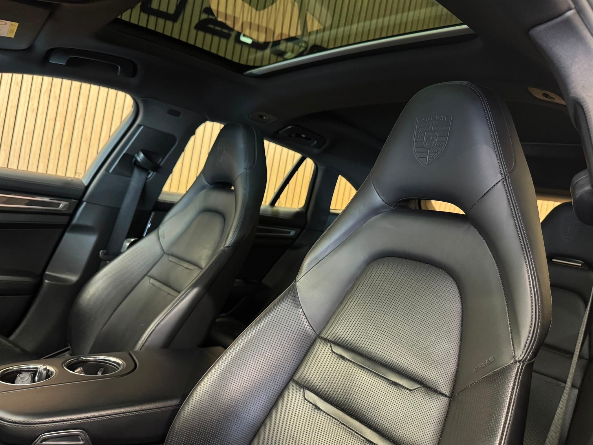 PORSCHE Panamera 4 E-Hybrid Sport Turismo PDK - Bild 27