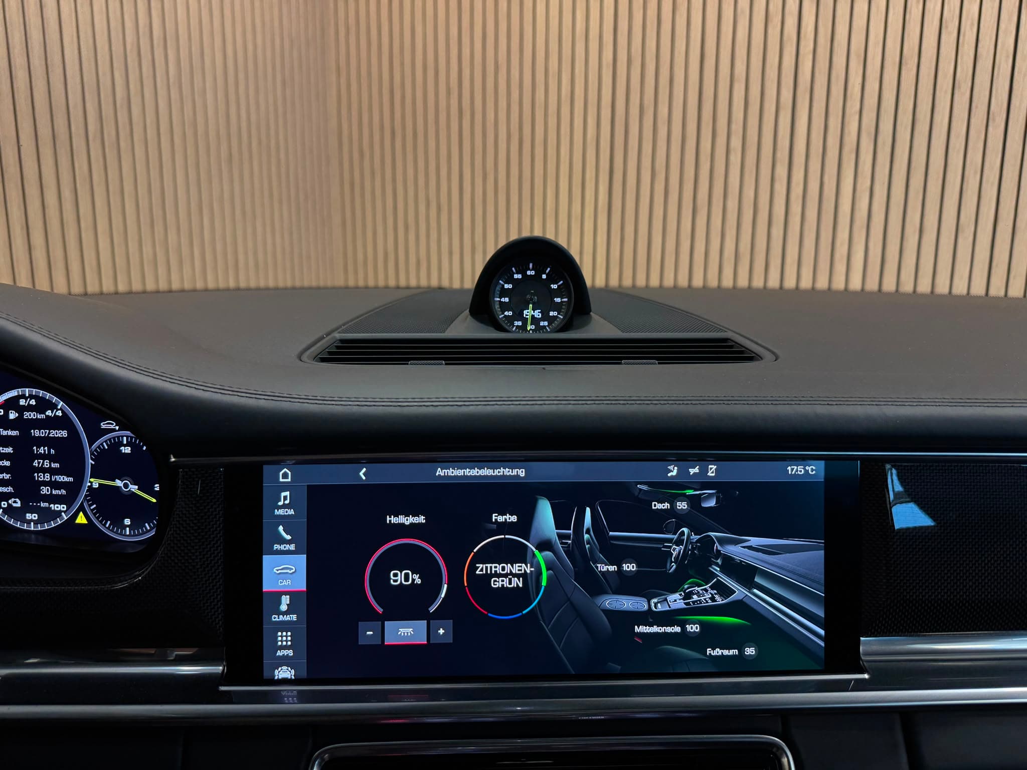 PORSCHE Panamera 4 E-Hybrid Sport Turismo PDK - Bild 19