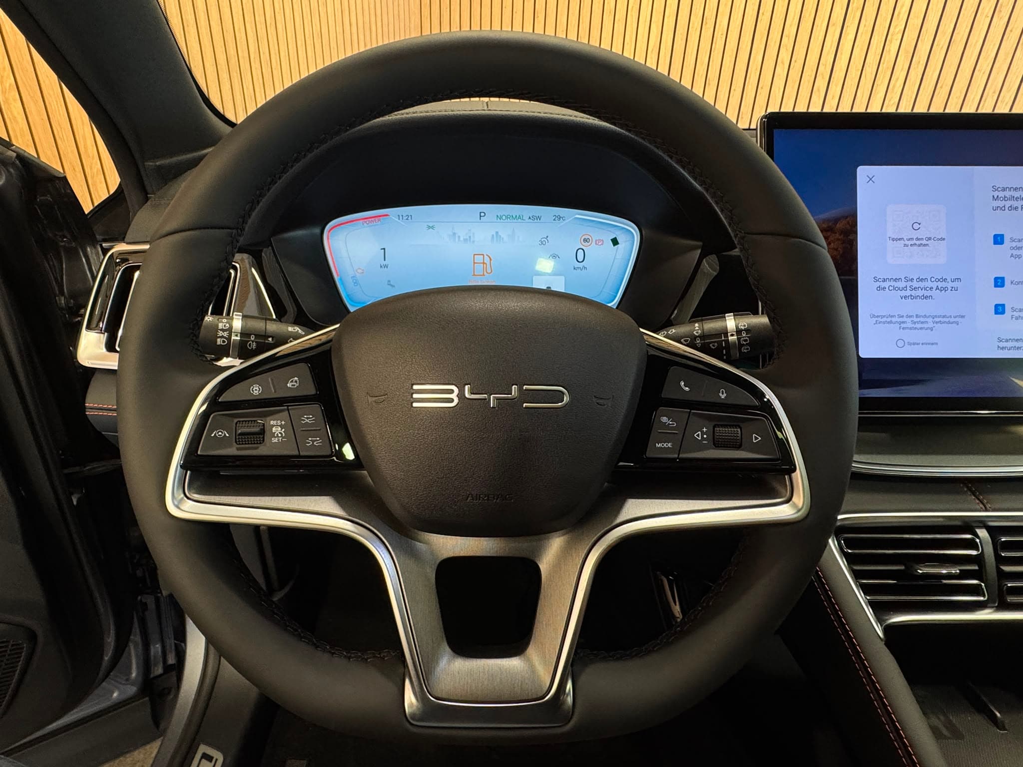 BYD Seal U DM-i Design AWD - Bild 16