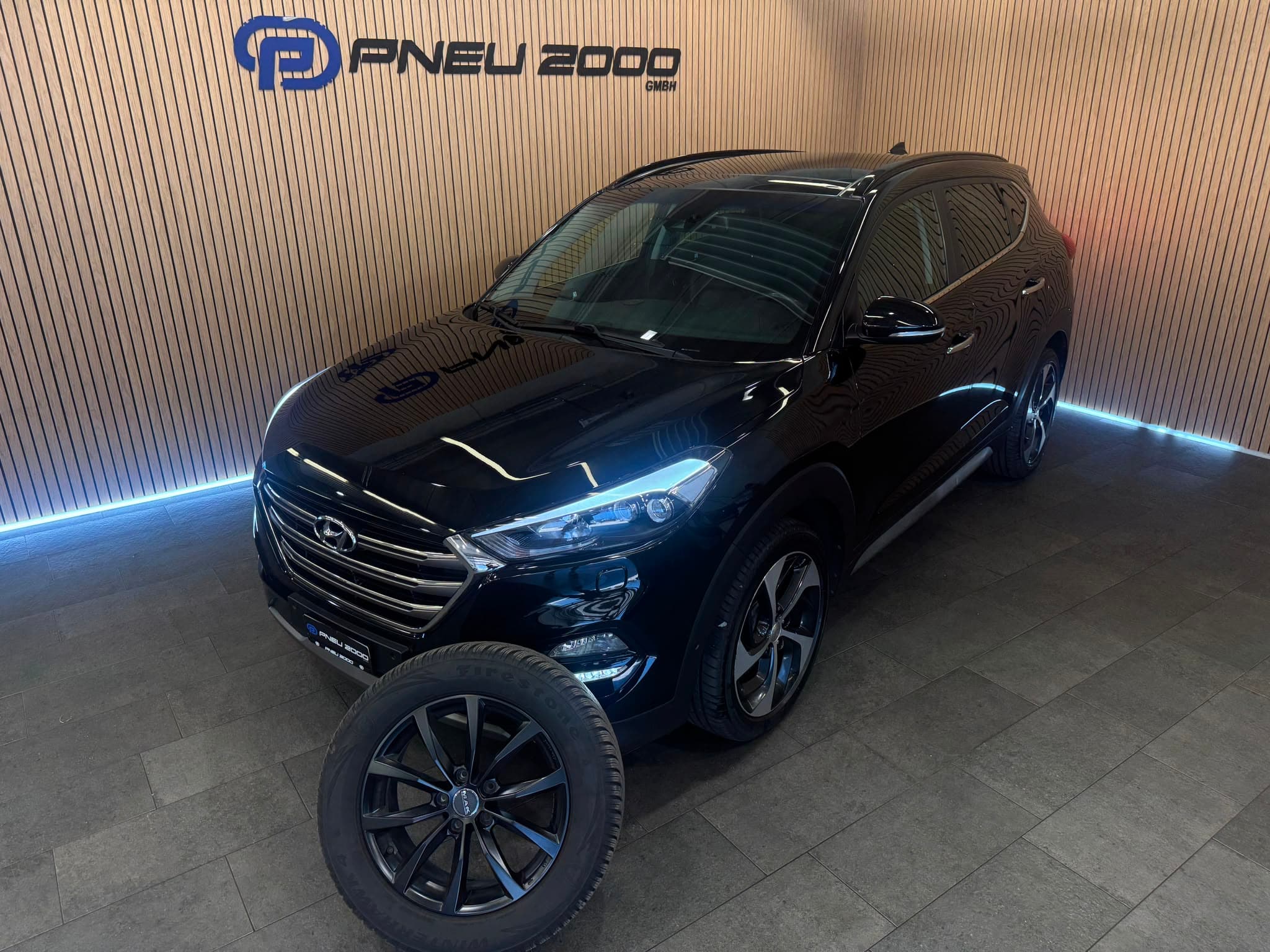 HYUNDAI Tucson 2.0 CRDI Vertex 4WD Automatic - Bild 8