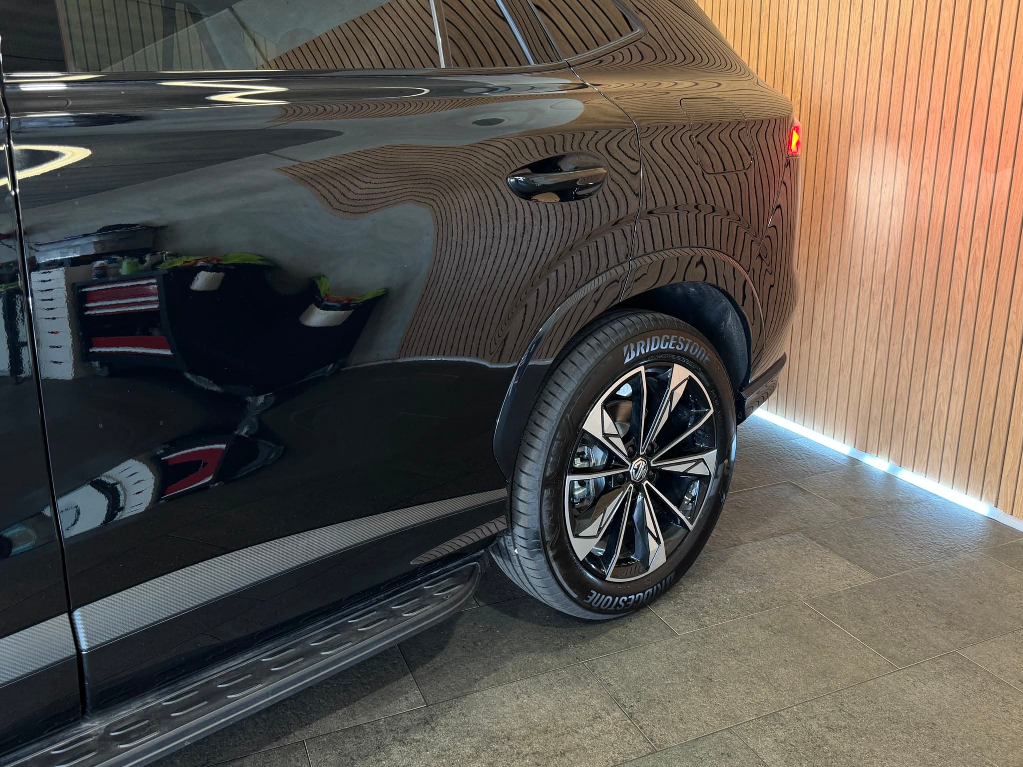 MG HS 1.5 T PHEV Luxury - Bild 9