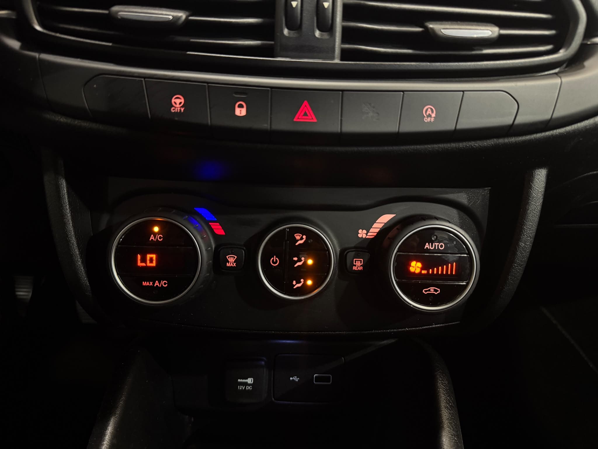 FIAT Tipo 1.6MJ Station Wagon Lounge - Bild 11