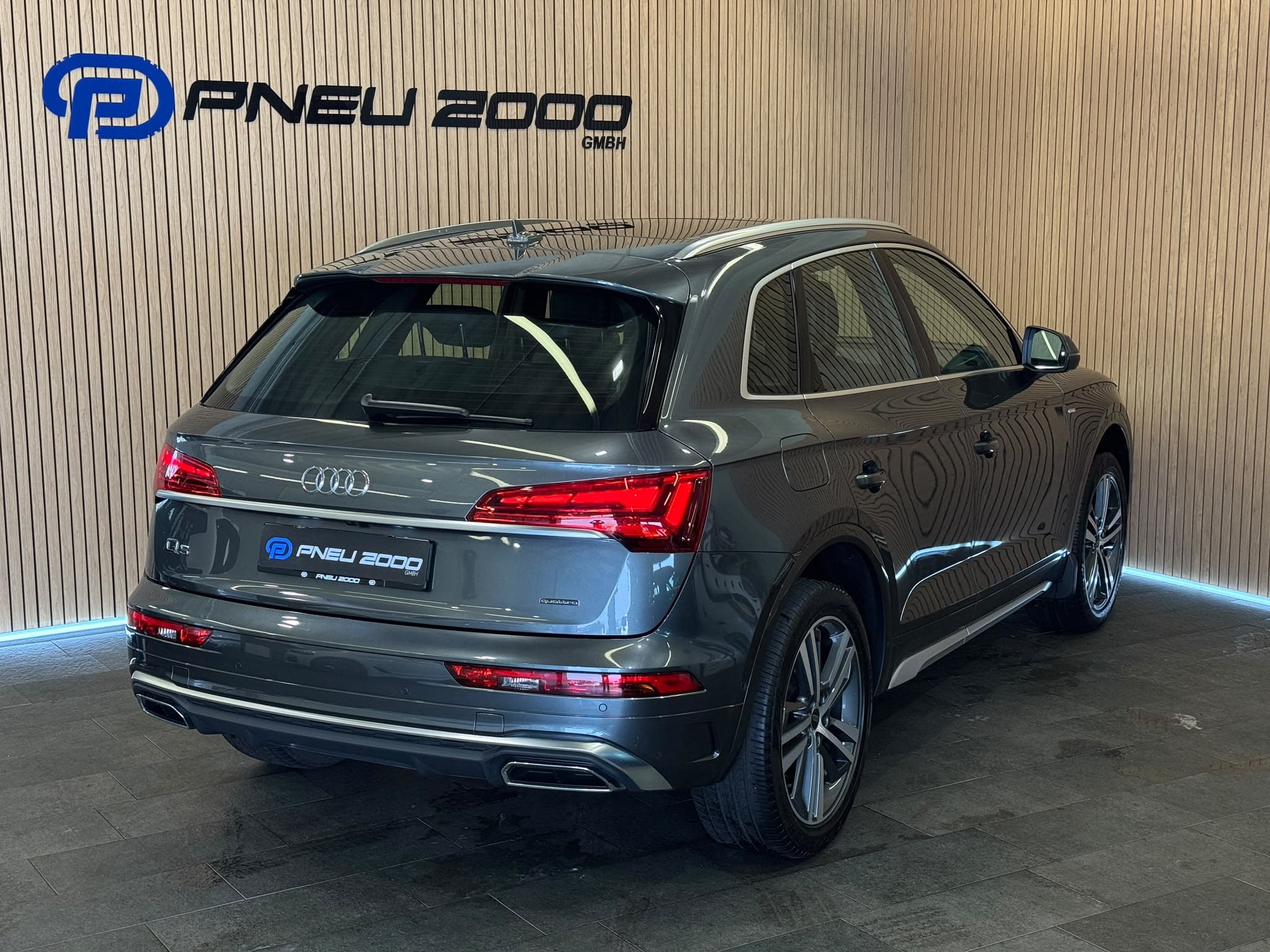 AUDI Q5 40 TDI S-line quattro S-tronic - Bild 6