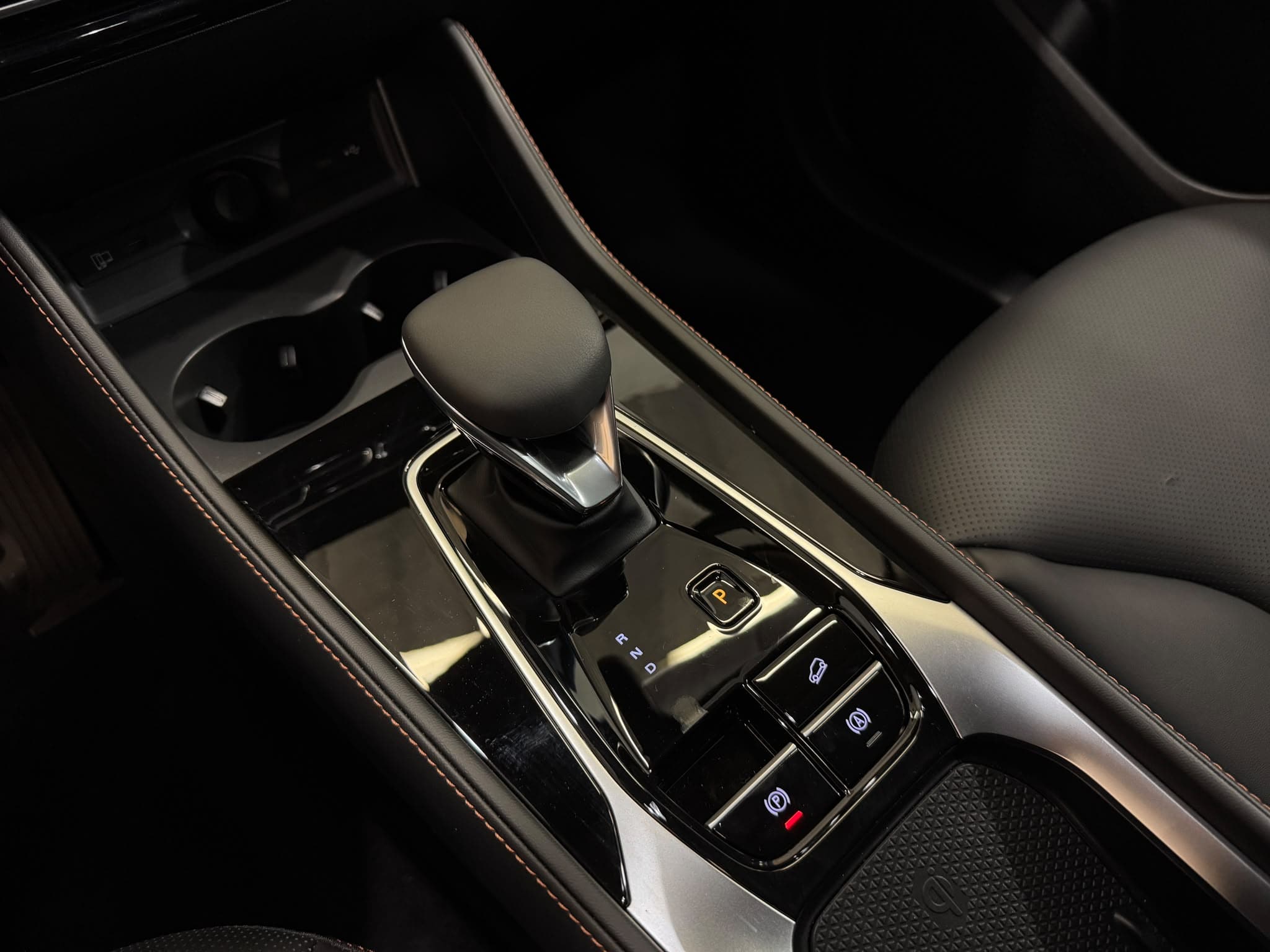 MG HS 1.5 T PHEV Luxury - Bild 13