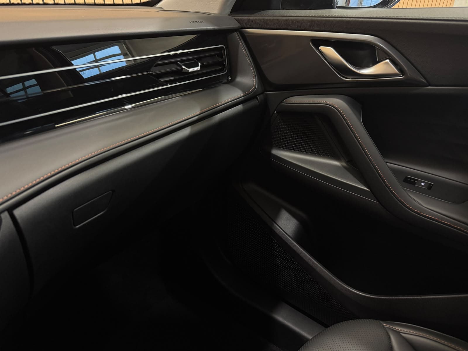 MG HS 1.5 Vollhybrid Luxury - Bild 10