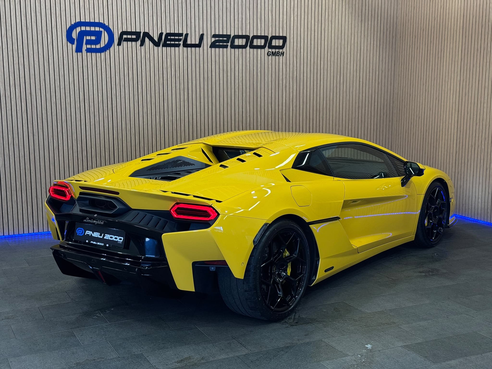 LAMBORGHINI Temerario HPEV *Giallo Auge* - Bild 8