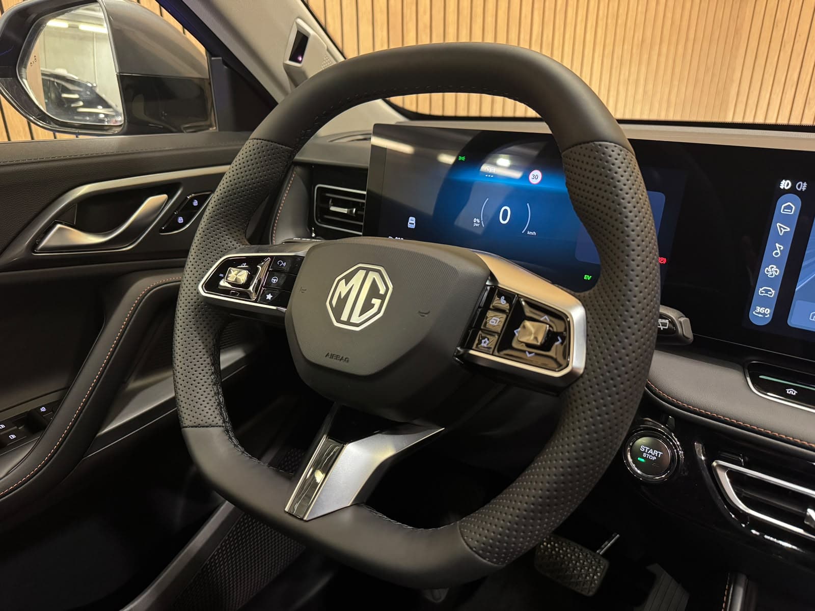 MG HS 1.5 Vollhybrid Luxury - Bild 10