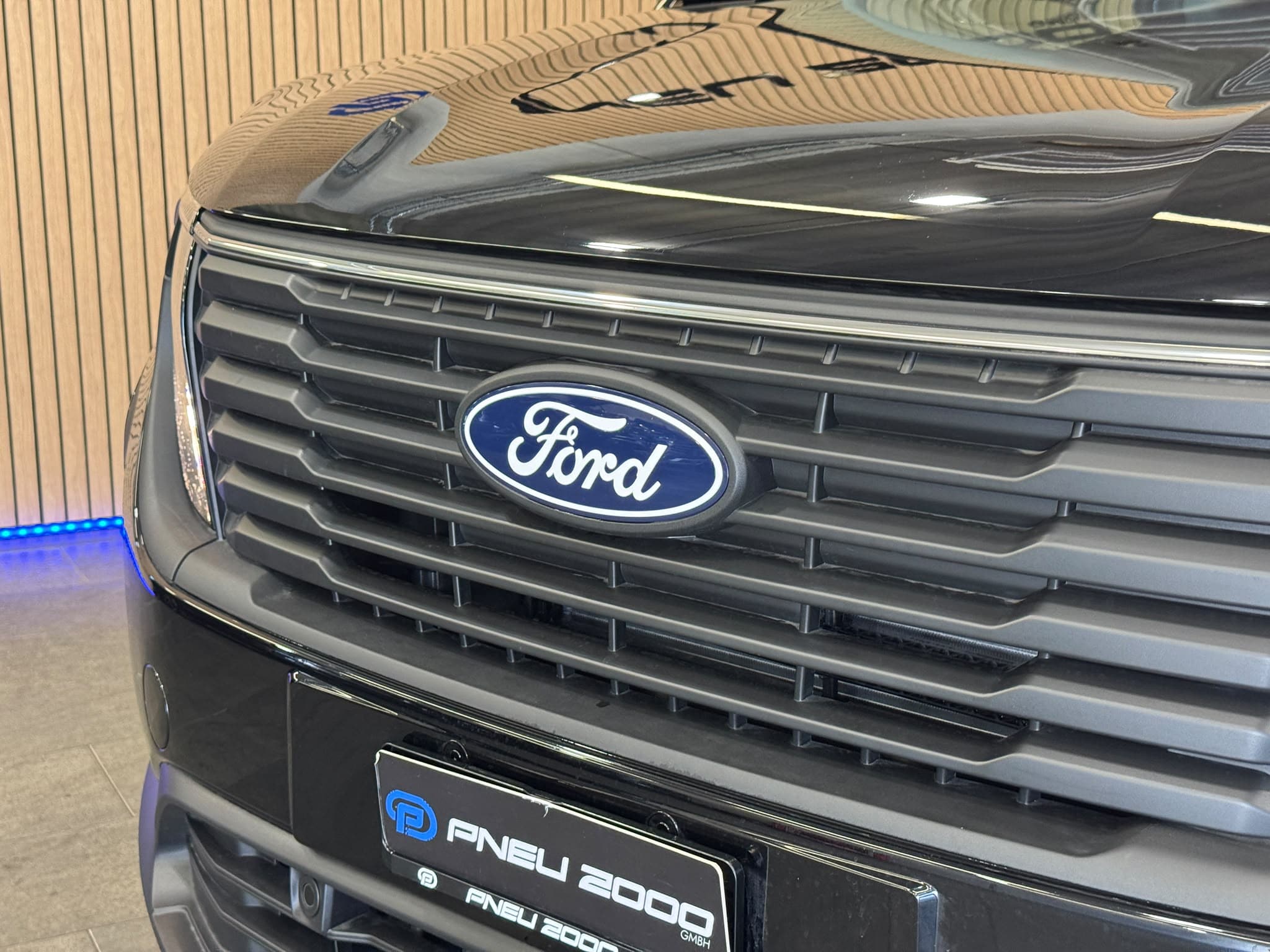 FORD Tourneo Courier 1.0 EcoBoost Titanium Automat - Bild 3
