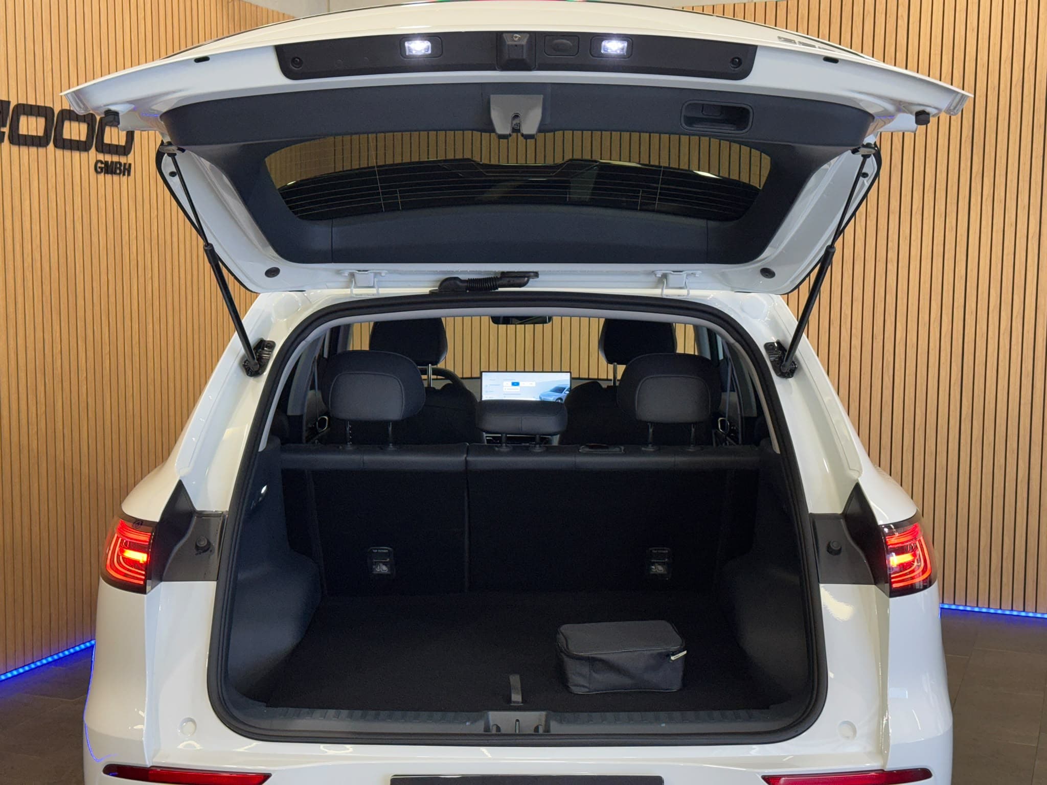 GEELY E5 Pro + *Mehrere Farben erhältlich* - Bild 8