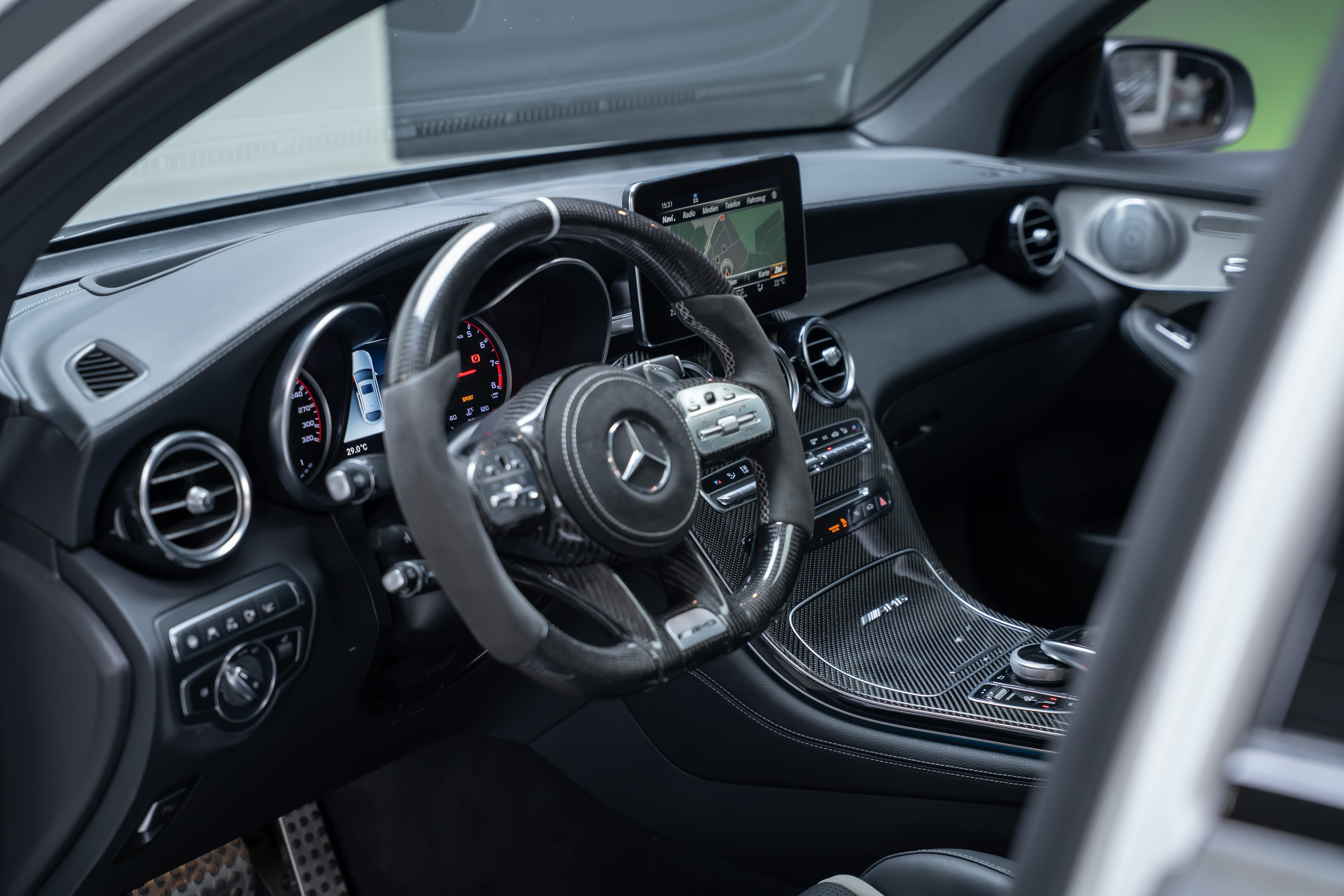 MERCEDES-BENZ GLC 63 S AMG 4m+ Coupé / CH-Fahrzeug / Glasdach / 360°Kamera - Bild 15
