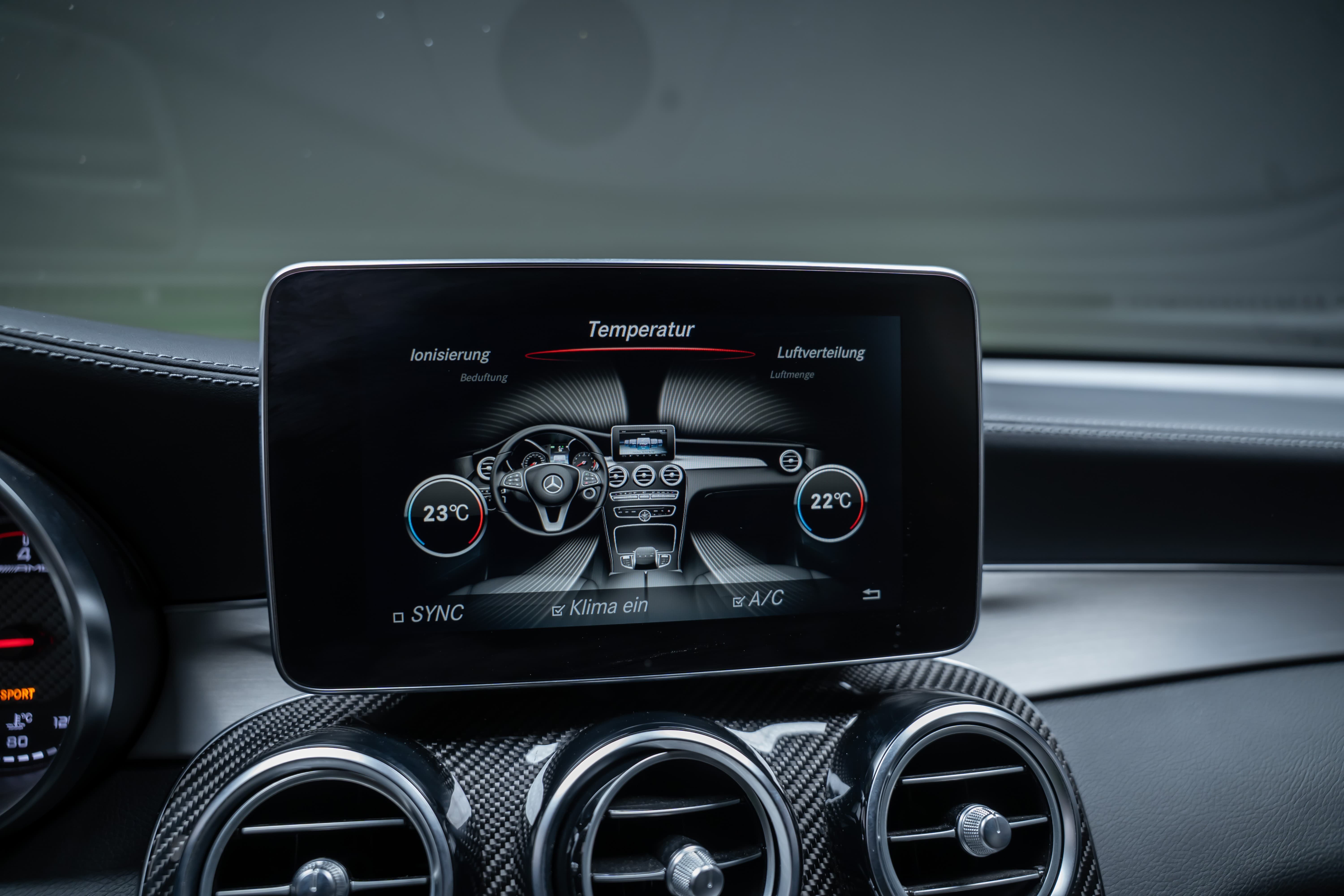 MERCEDES-BENZ GLC 63 S AMG 4m+ Coupé / CH-Fahrzeug / Glasdach / 360°Kamera - Bild 36