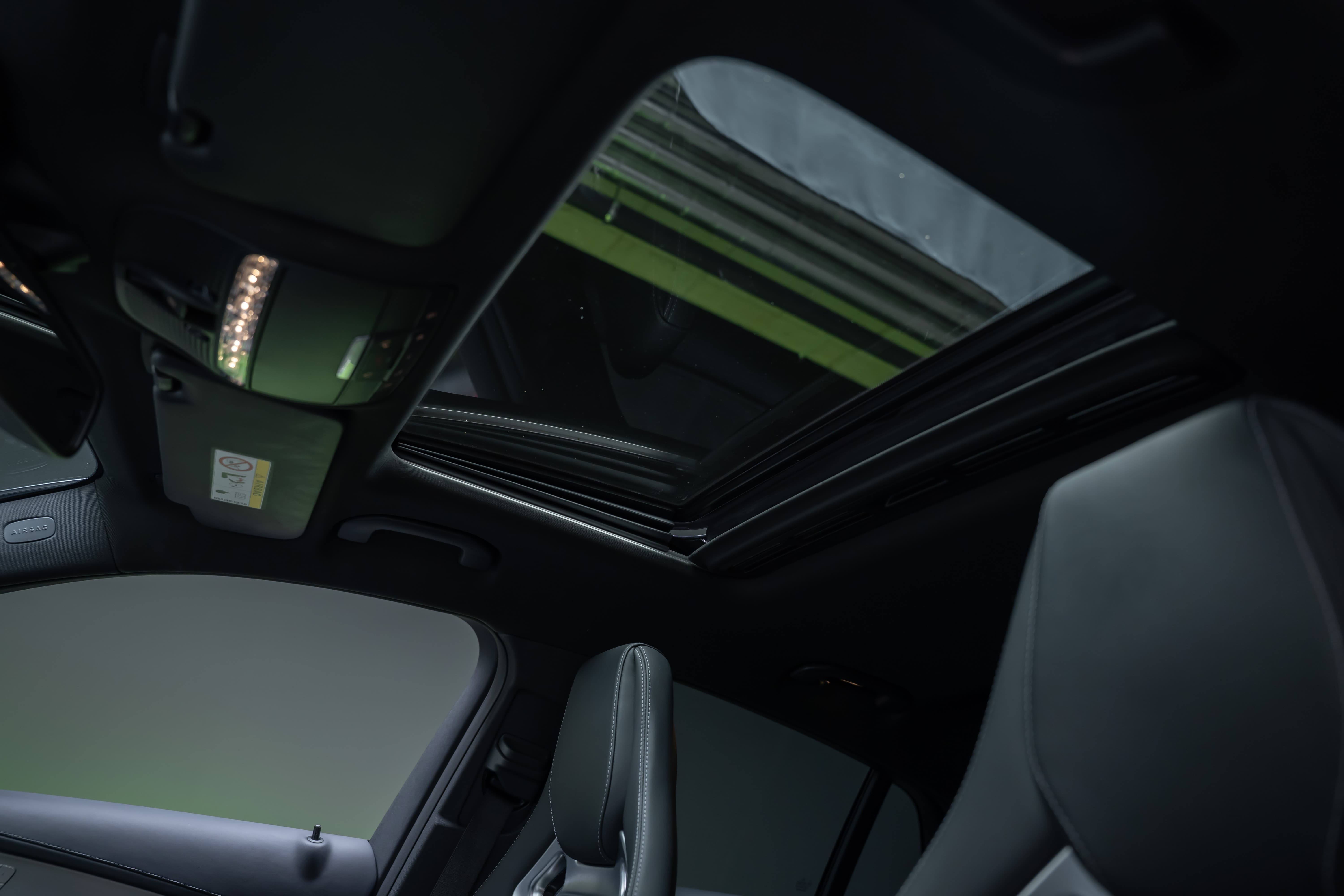 MERCEDES-BENZ GLC 63 S AMG 4m+ Coupé / CH-Fahrzeug / Glasdach / 360°Kamera - Bild 12