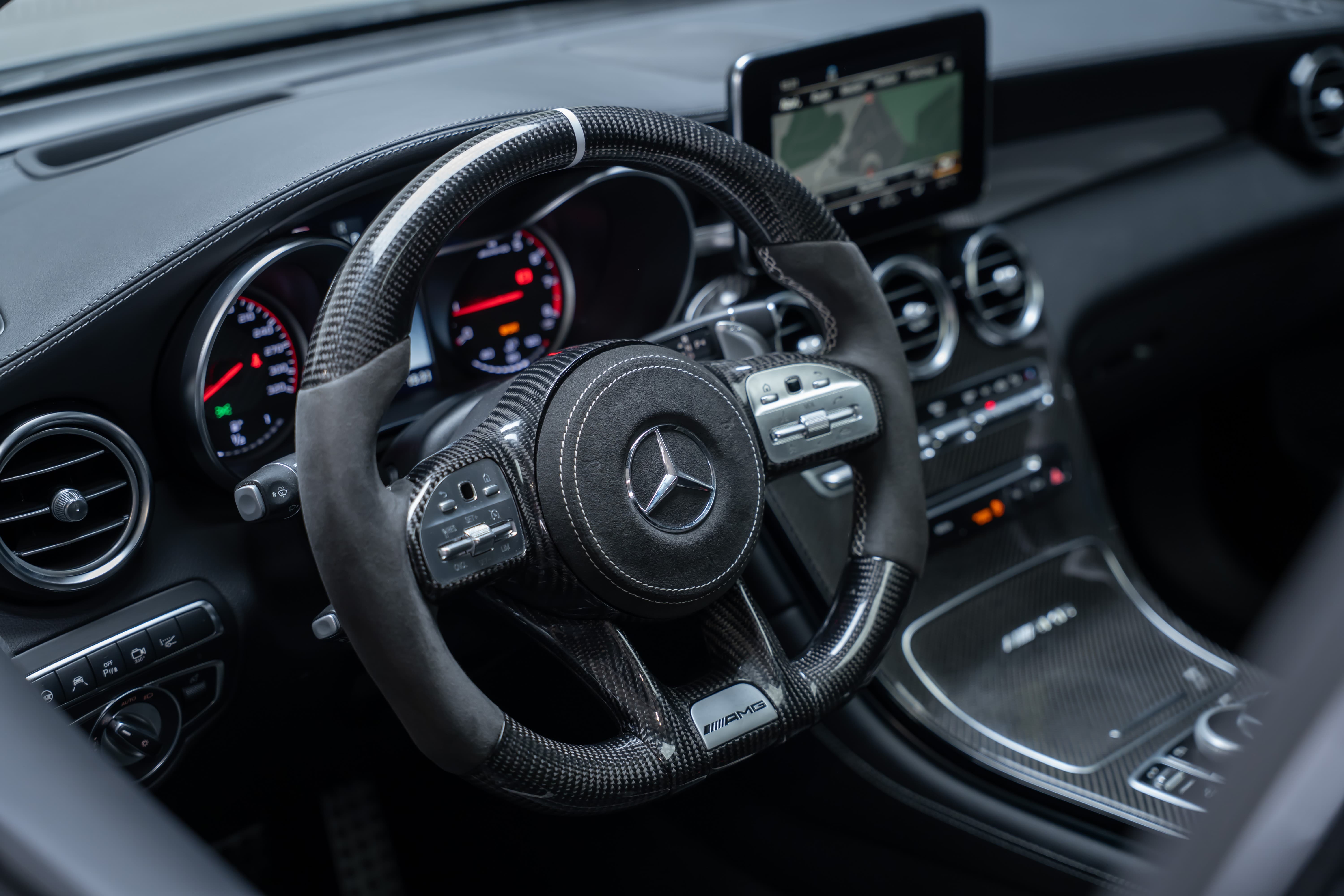 MERCEDES-BENZ GLC 63 S AMG 4m+ Coupé / CH-Fahrzeug / Glasdach / 360°Kamera - Bild 14
