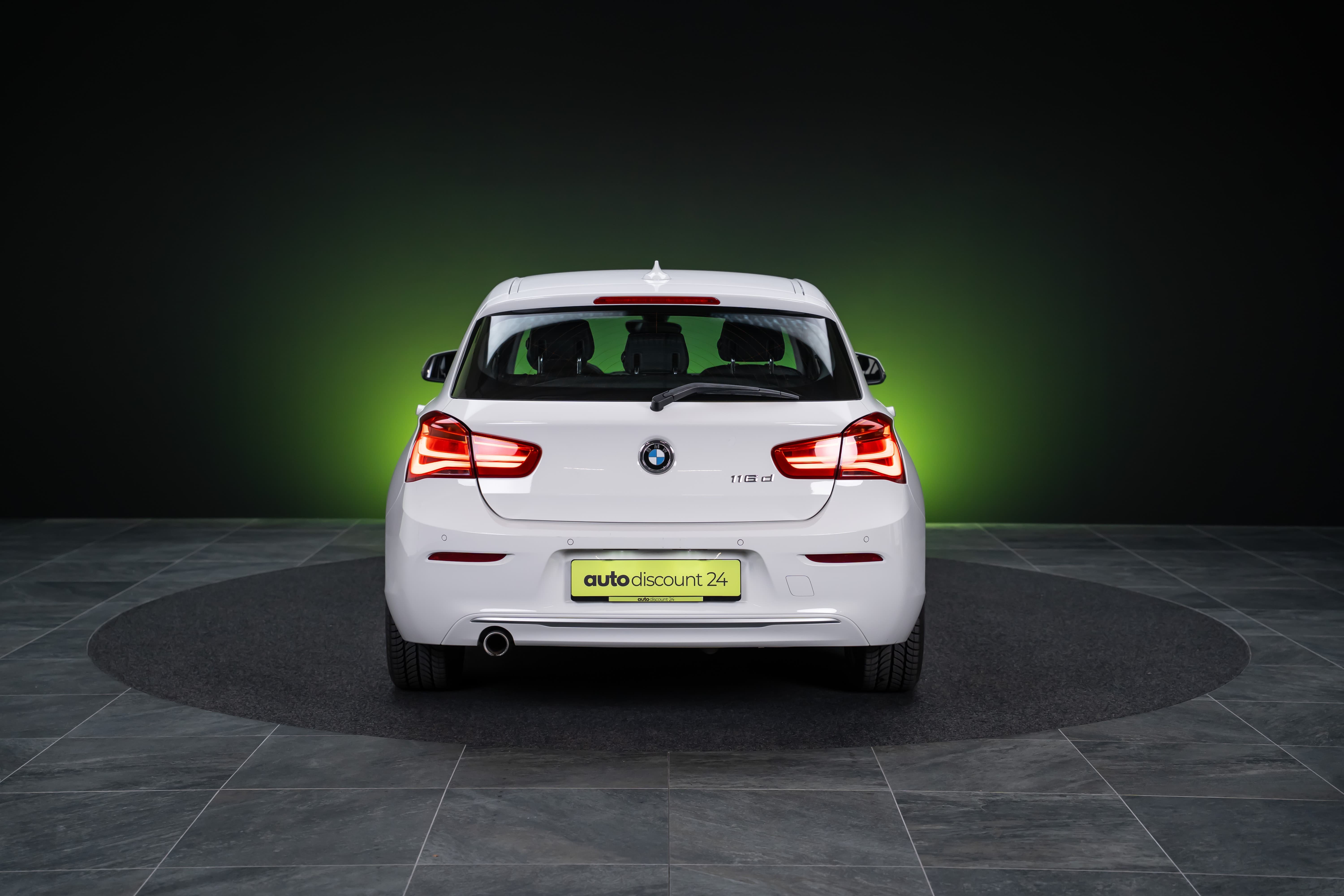 BMW 116d / CH-Fahrzeug / Tempomat / Sitzheizung - Bild 6