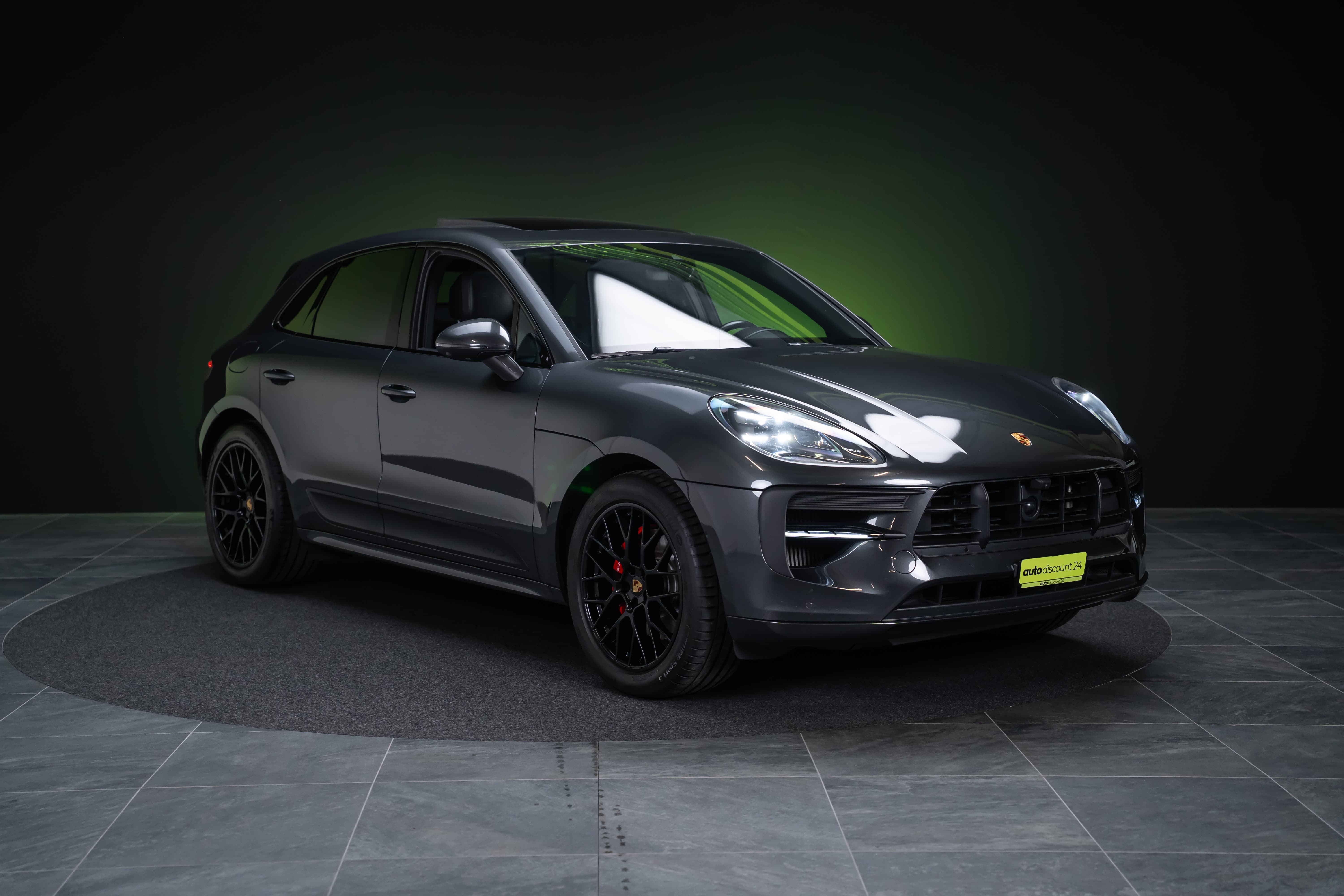PORSCHE Macan 2.9 V6 GTS / CH-Fahrzeug / Sport-Chrono / Panorama-Schiebedach - Bild 3