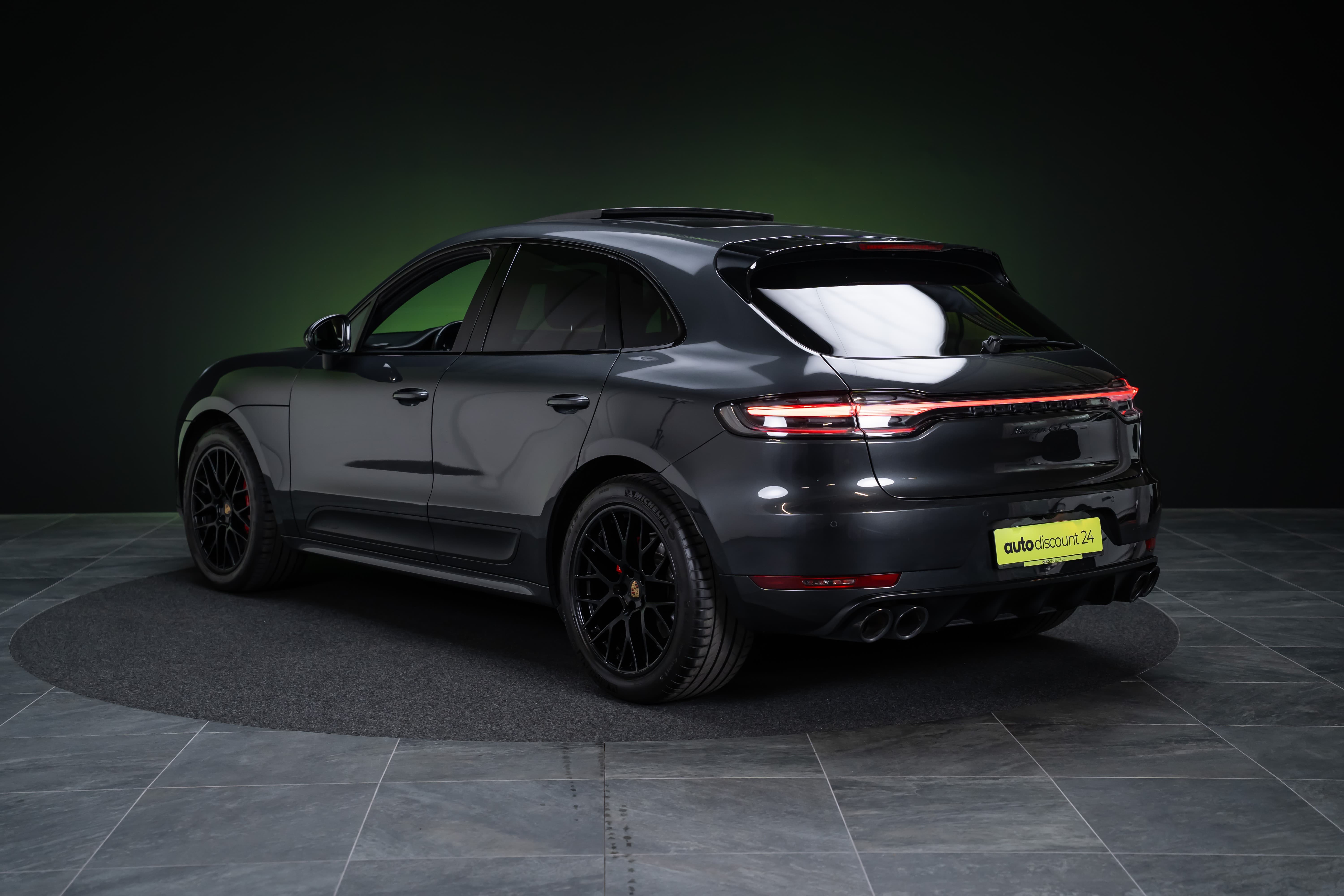 PORSCHE Macan 2.9 V6 GTS / CH-Fahrzeug / Sport-Chrono / Panorama-Schiebedach - Bild 9
