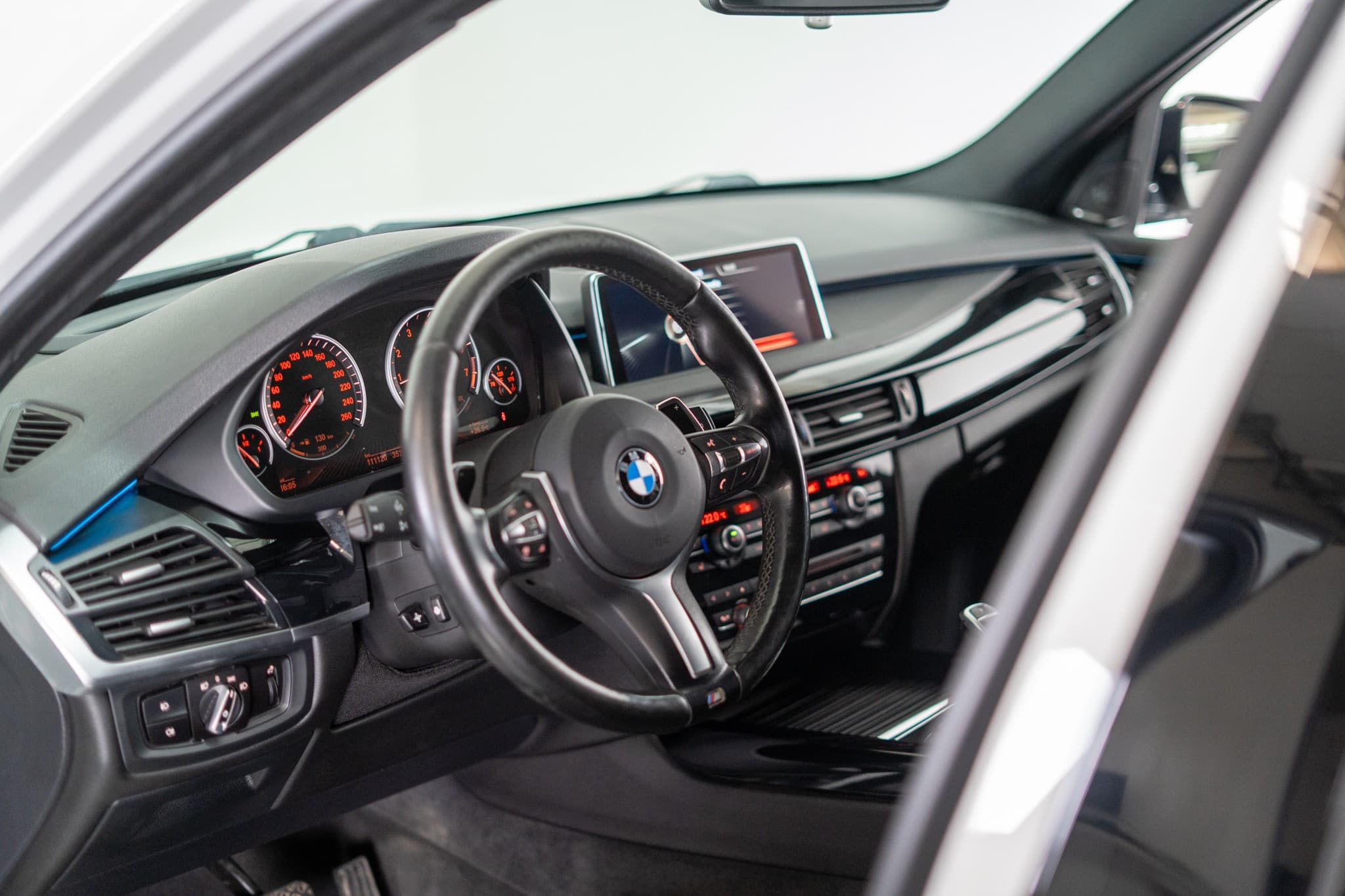 BMW X5 50i xDrive SAG / 360°Kamera / el.Heckklappe / Tempomat - Bild 11