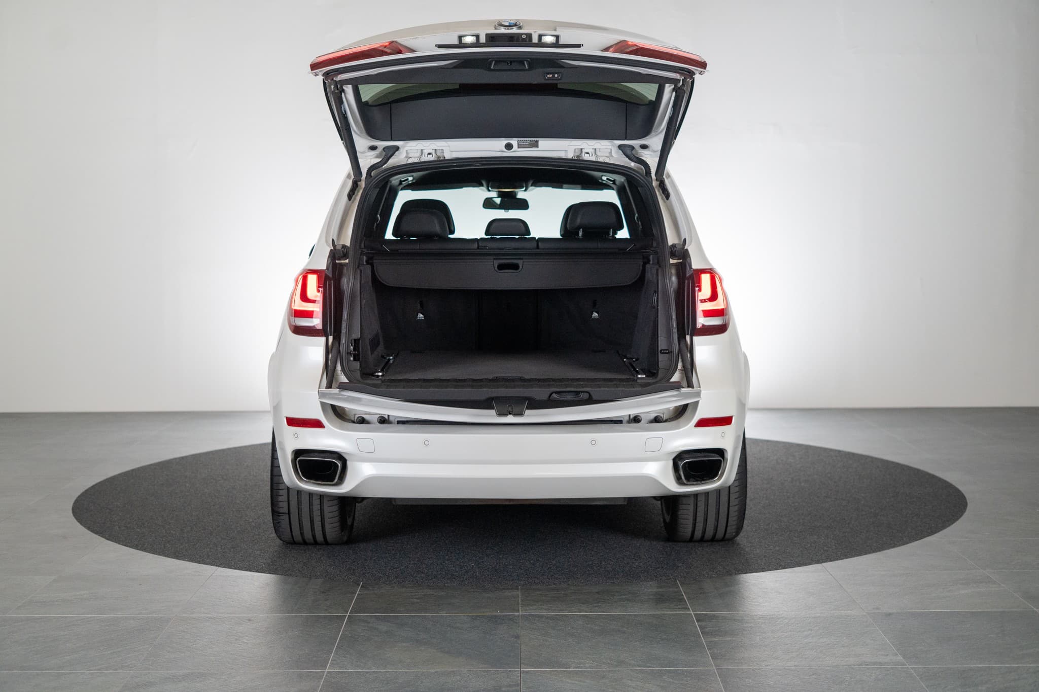 BMW X5 50i xDrive SAG / 360°Kamera / el.Heckklappe / Tempomat - Bild 6