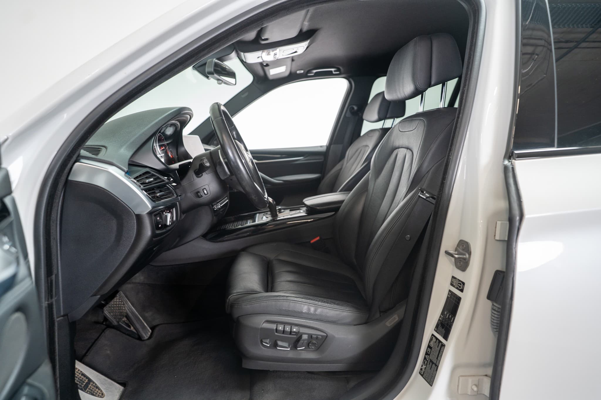 BMW X5 50i xDrive SAG / 360°Kamera / el.Heckklappe / Tempomat - Bild 8