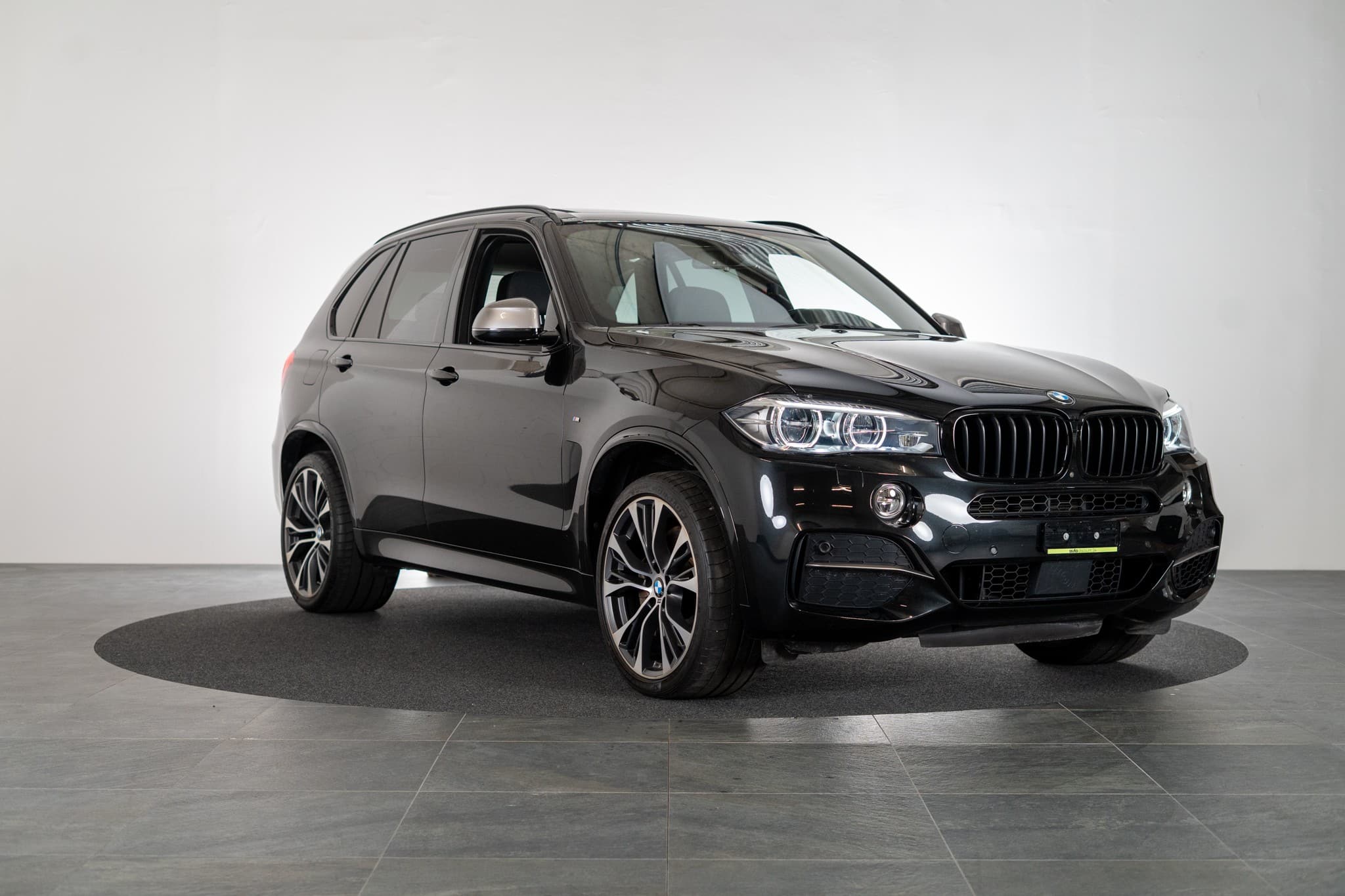 BMW X5 M50d / CH-Fahrzeug / Panorama / Harman/Kardon - Bild 3