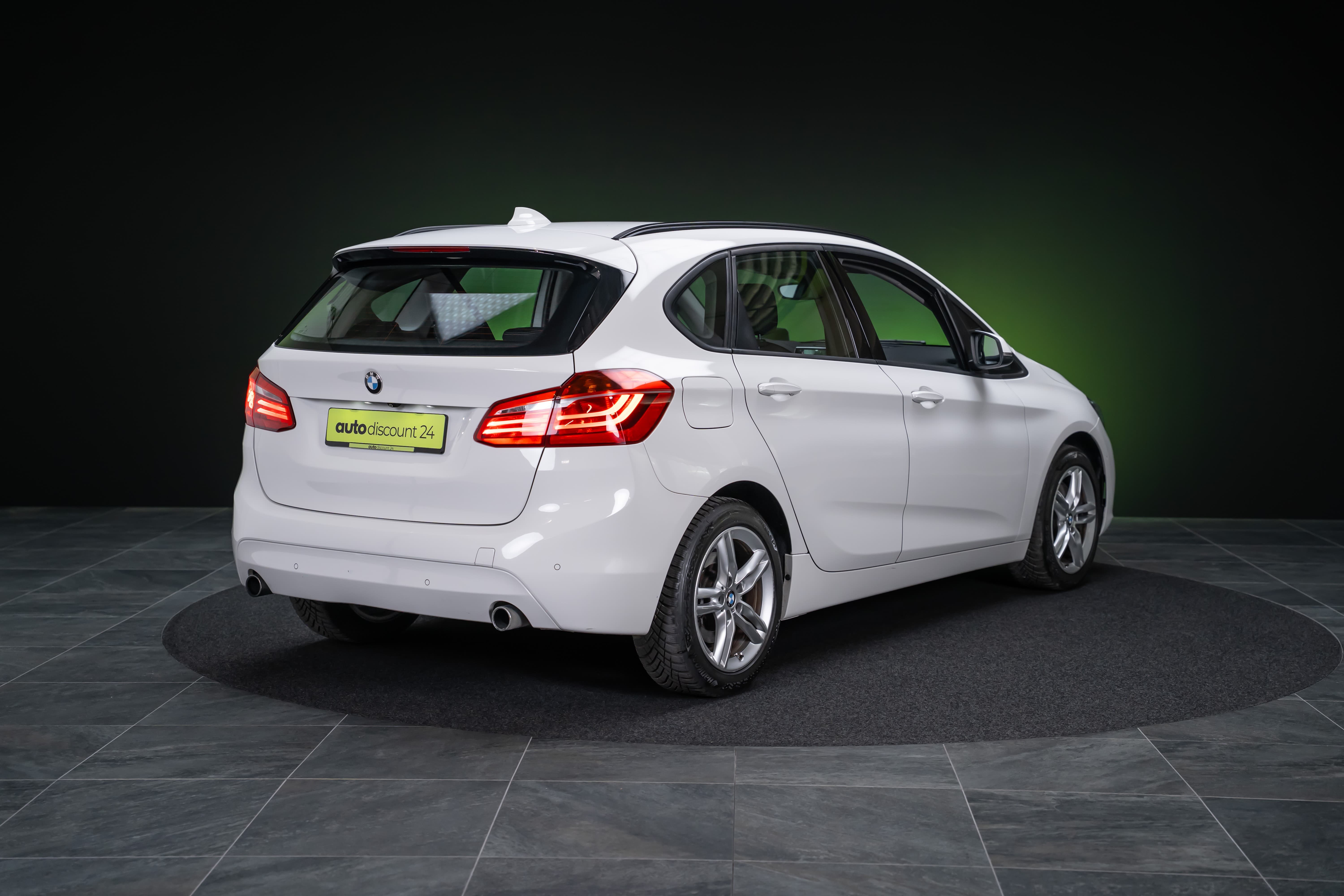 BMW 225i xDrive SAG Active Tourer / CH-Fahrzeug / HeadUp / Rückfahrkamera - Bild 5