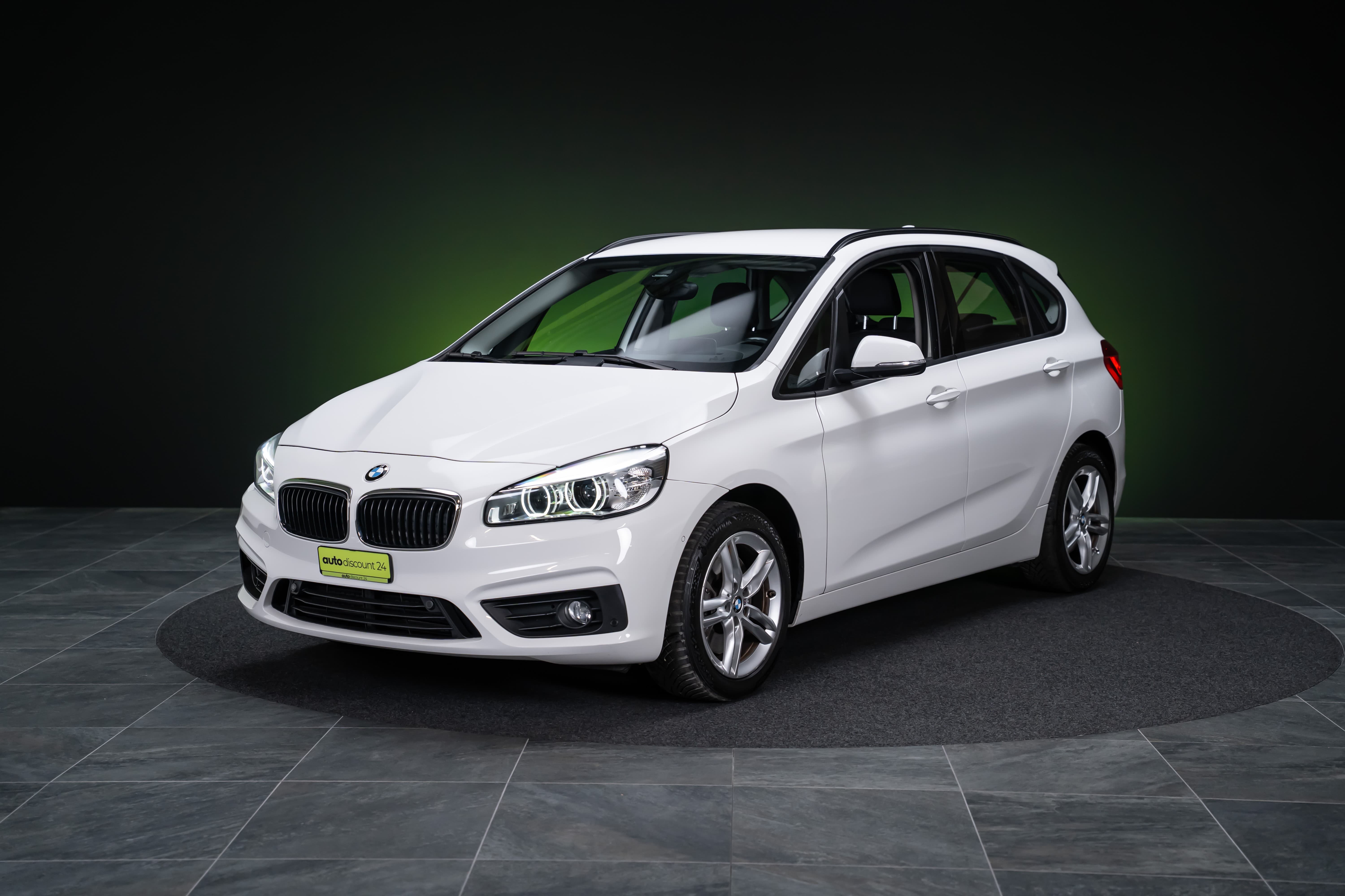 BMW 225i xDrive SAG Active Tourer / CH-Fahrzeug / HeadUp / Rückfahrkamera - Bild 1