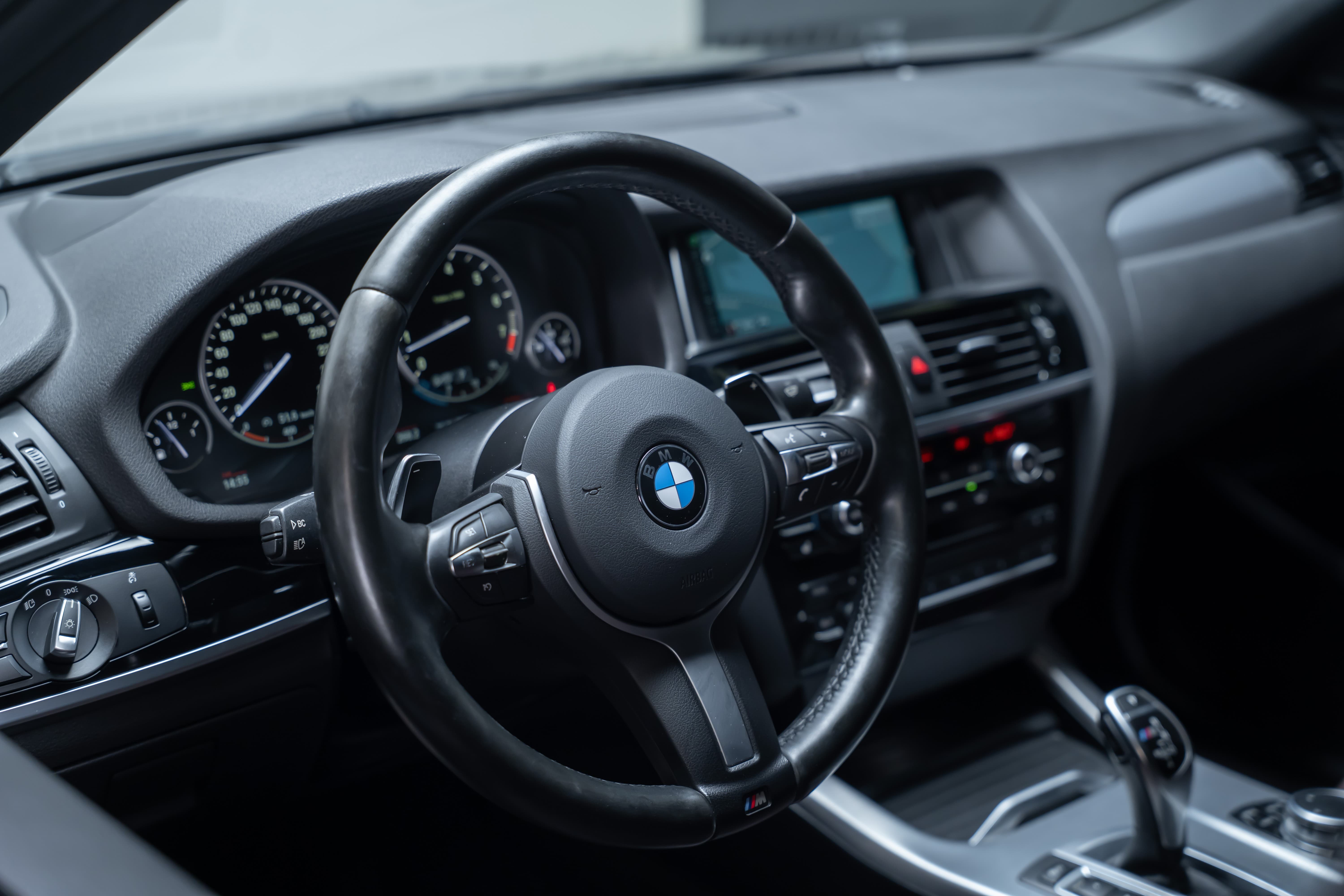 BMW X4 M40i / CH-Fahrzeug / Harman/Kardon / Rückfahrkamera - Bild 12