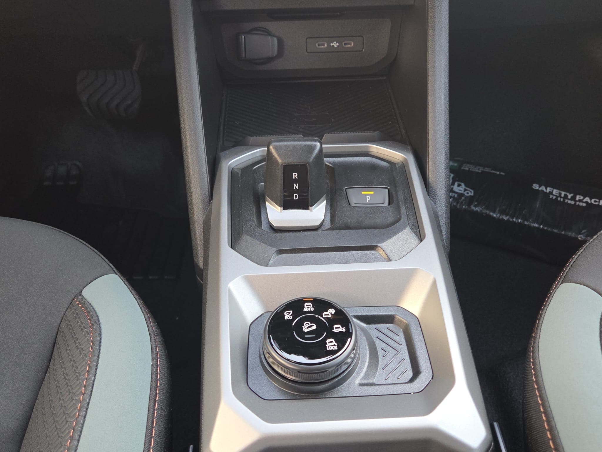 DACIA Duster TCe Hybrid 150 48V Extreme 4x4 - Bild 11