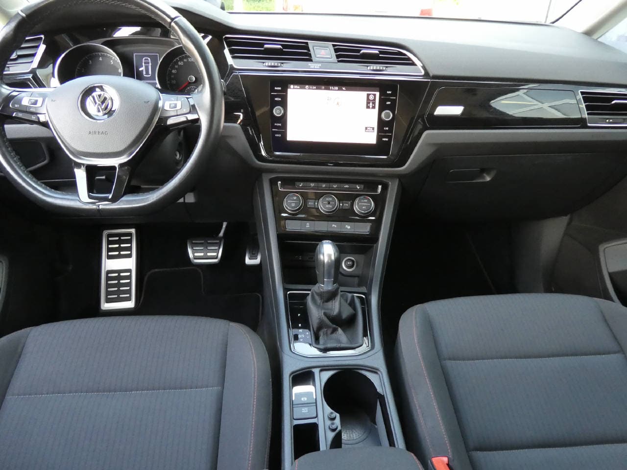 VW Touran 1.4 TSI Sound DSG - Bild 17