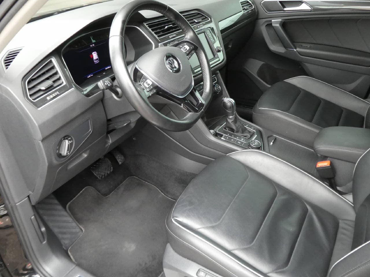 VW Tiguan 2.0 TSI Highline DSG - Bild 9