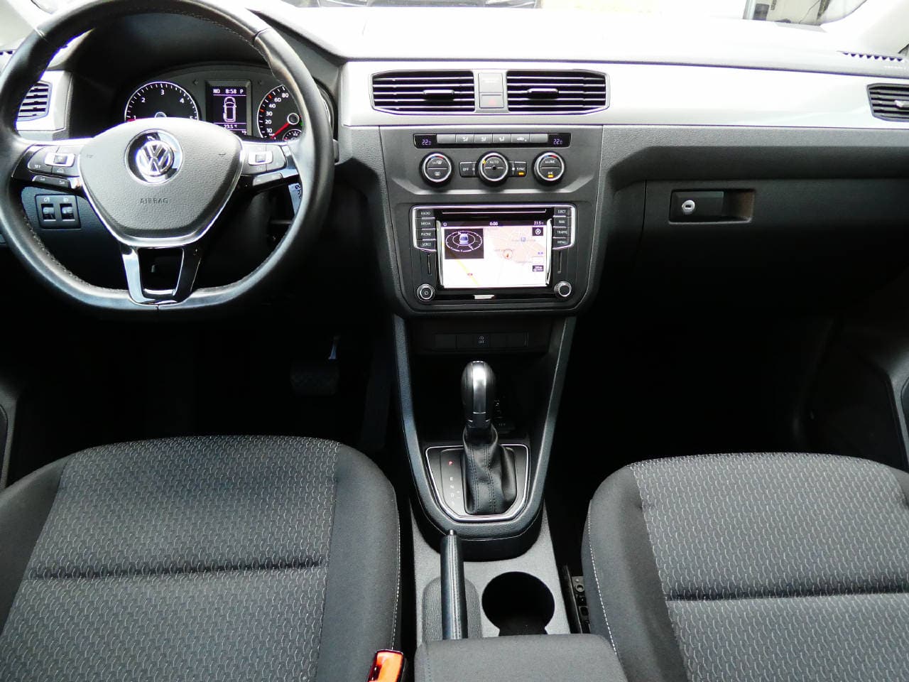VW Caddy Kombi 2.0 TDI 102 BlueMT Family DSG - Bild 14
