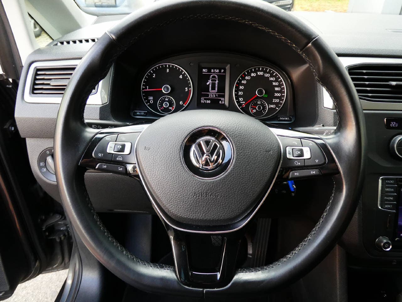 VW Caddy Kombi 2.0 TDI 102 BlueMT Family DSG - Bild 12