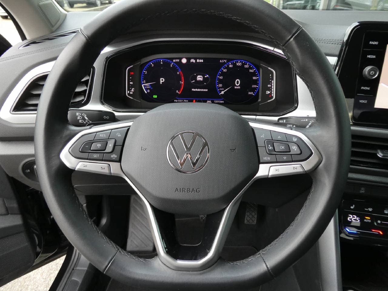 VW T-Roc 1.5 TSI Life United DSG - Bild 12