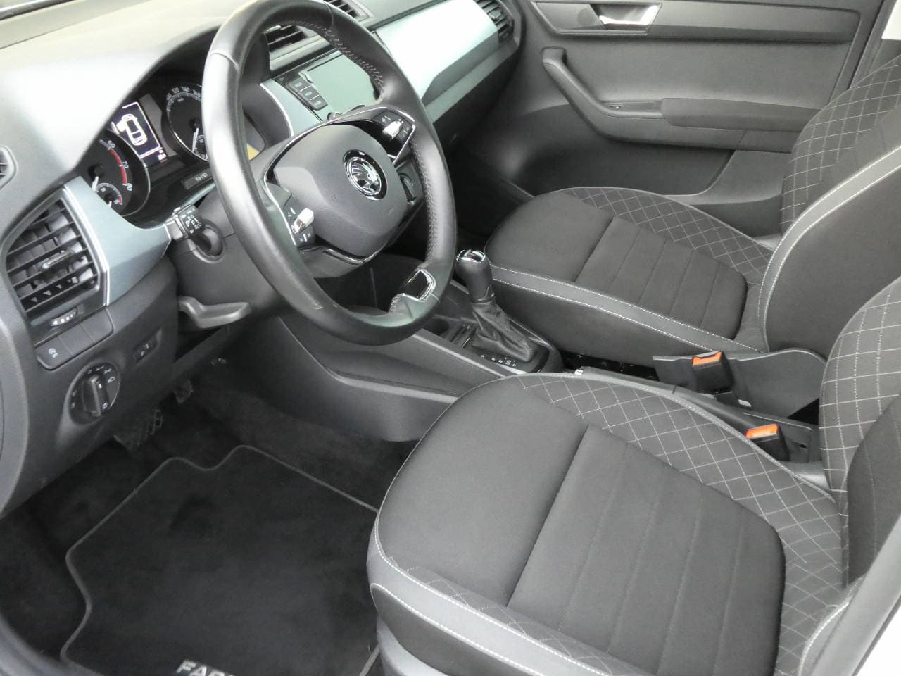 SKODA Fabia 1.0 TSI Ambition DSG - Bild 9