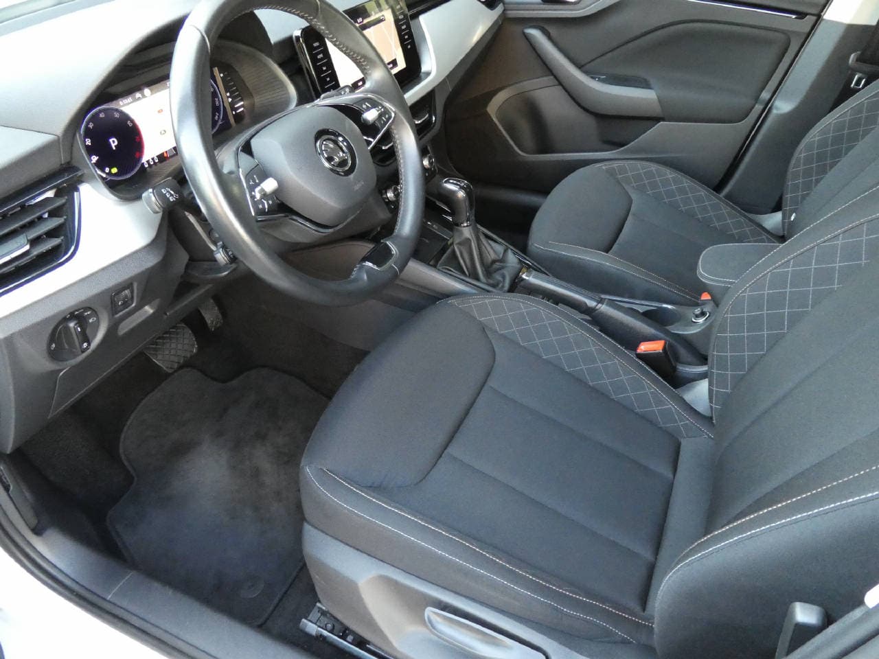 SKODA Kamiq 1.0 TSI Ambition DSG - Bild 8