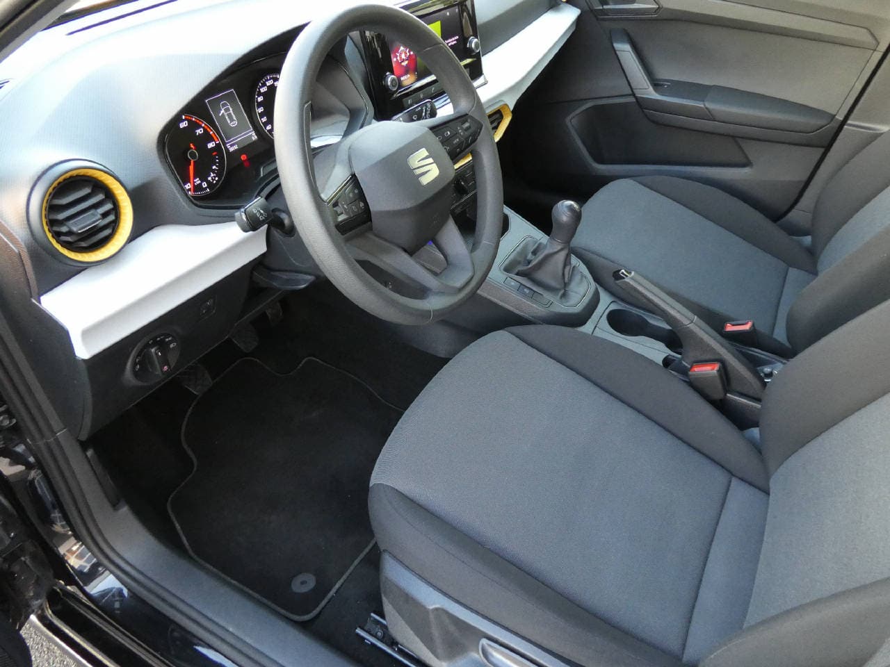 SEAT Ibiza 1.0 TSI 95 Reference - Bild 9