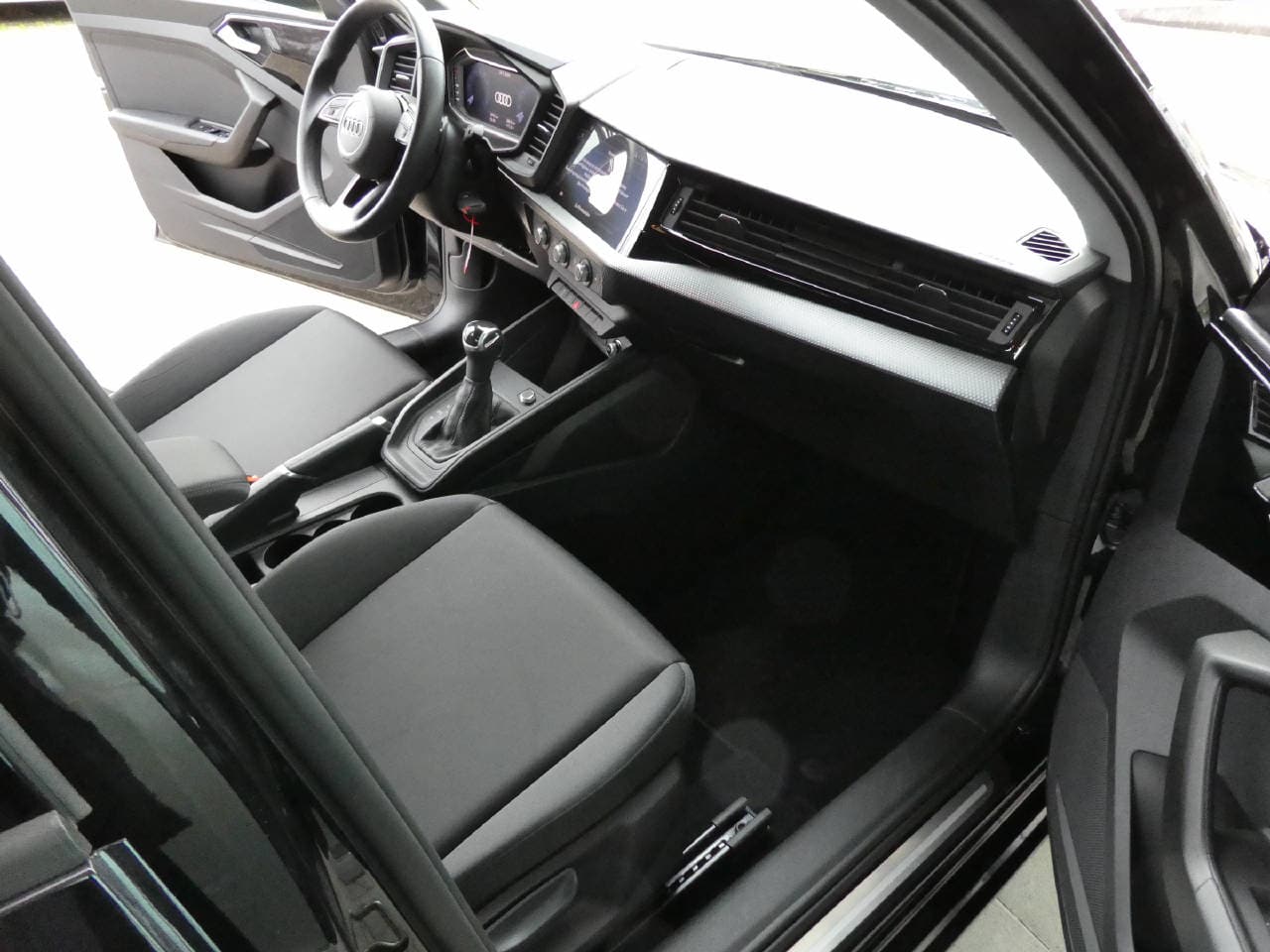 AUDI A1 Sportback 1.0 30 TFSI Advanced Attraction S-Tronic - Bild 9